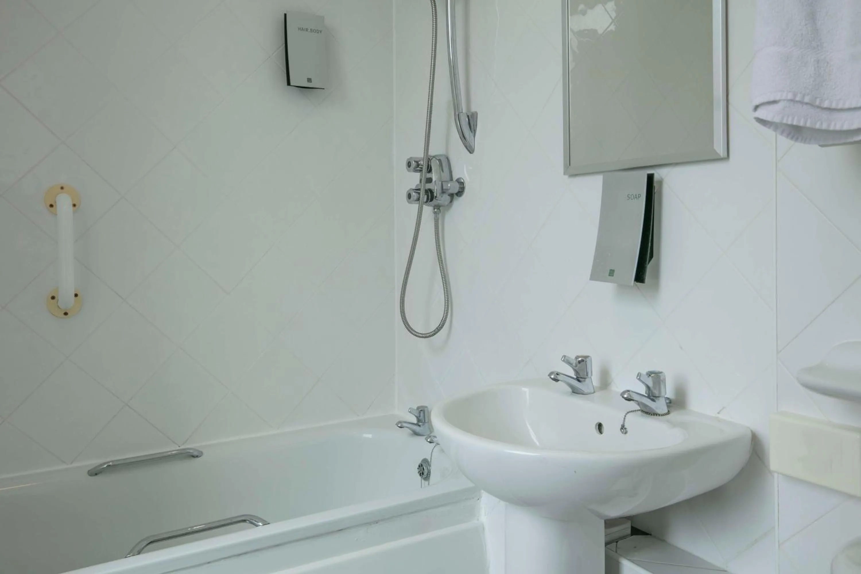 Bathroom in Tor Park Hotel