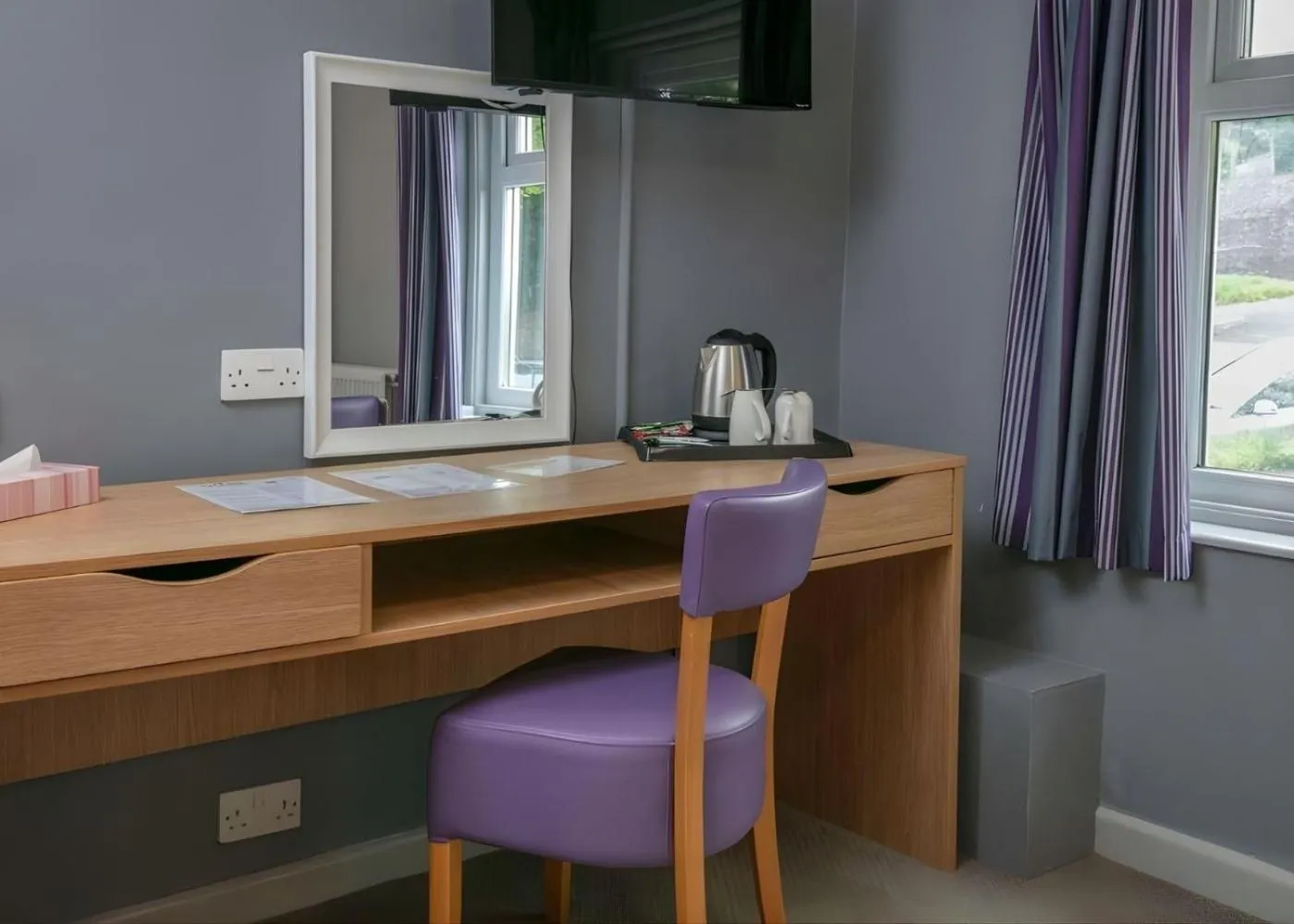 Bedroom in Tor Park Hotel