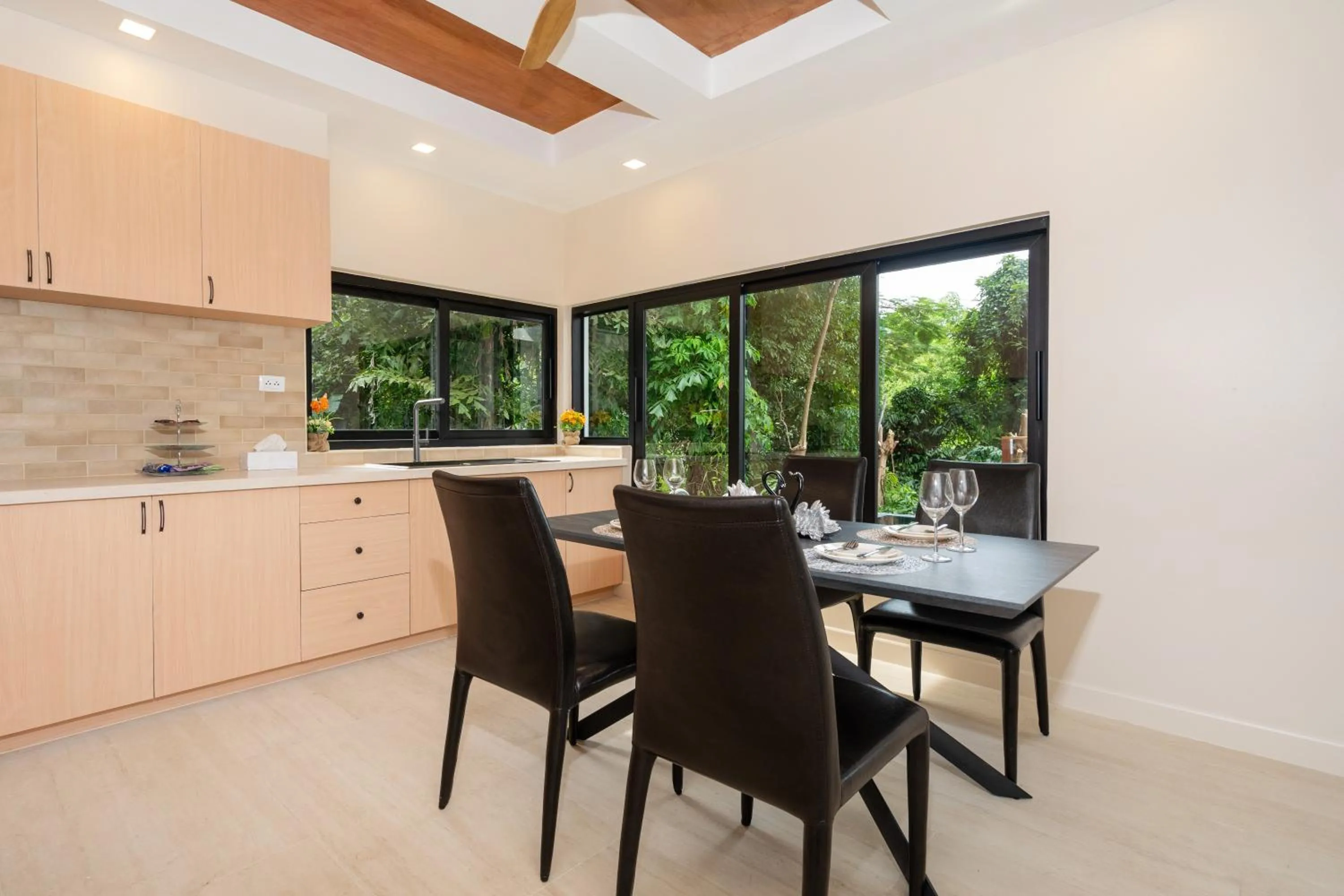 Kitchen or kitchenette in patong hill villa 3