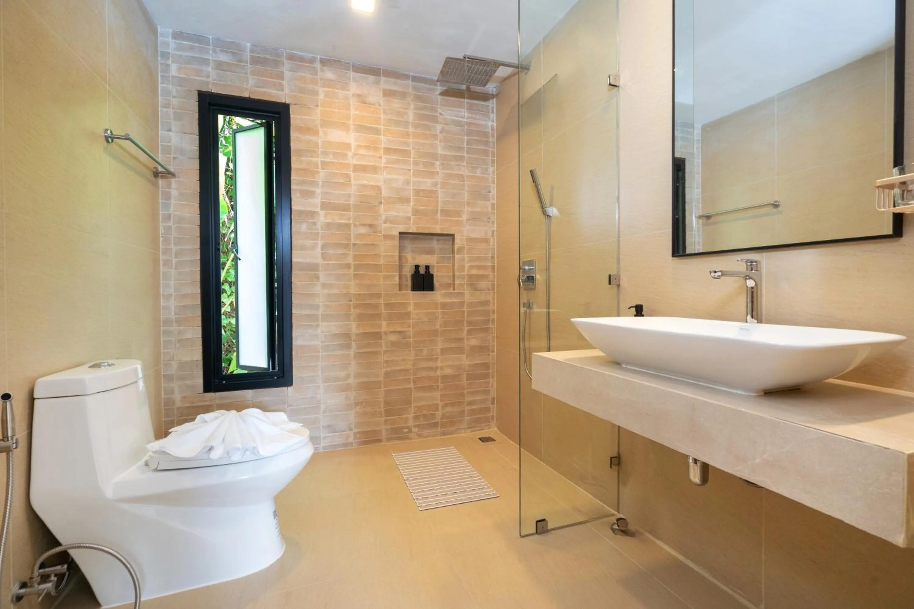 Toilet in patong hill villa 3