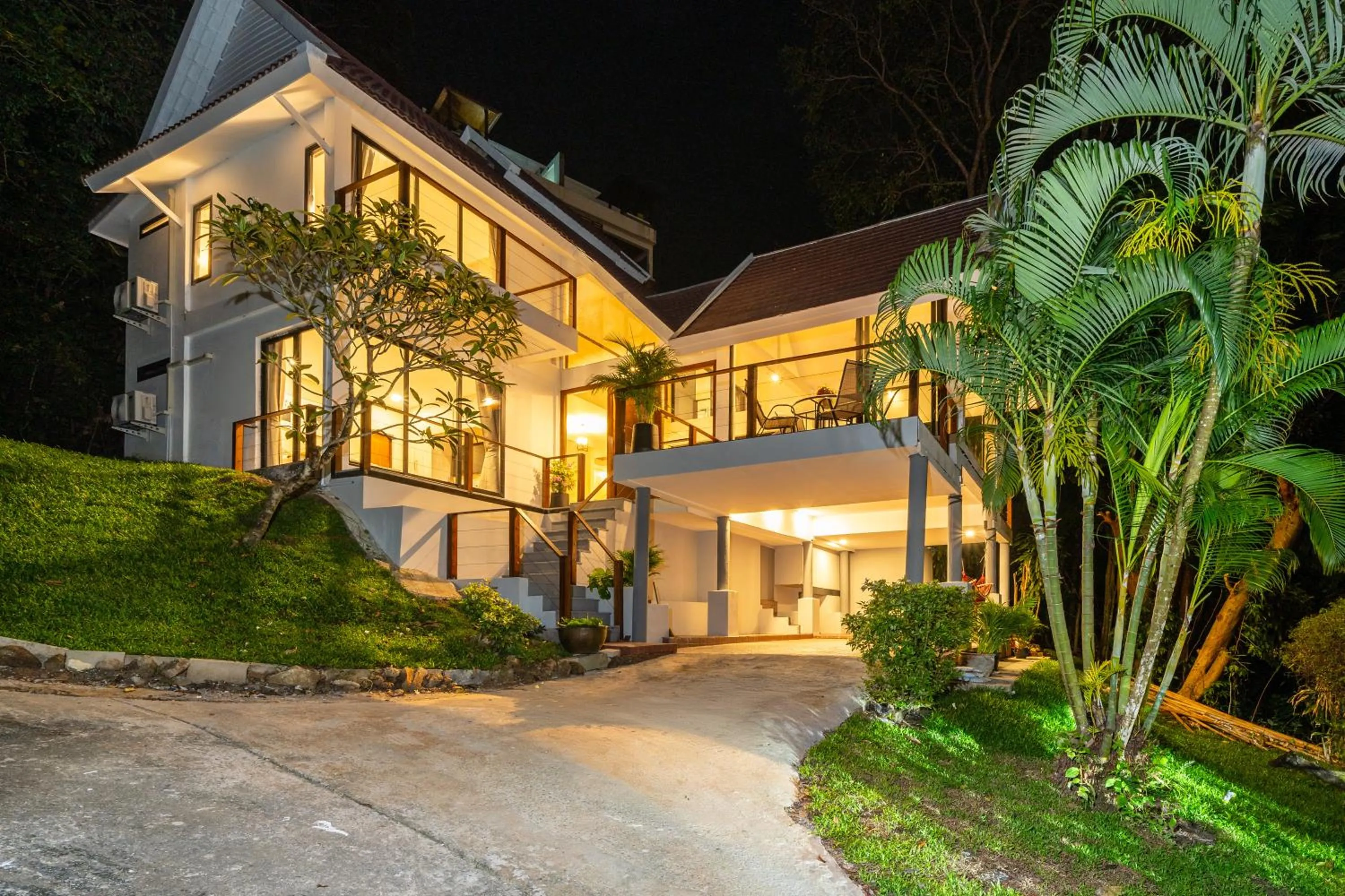 Property building in patong hill villa 3