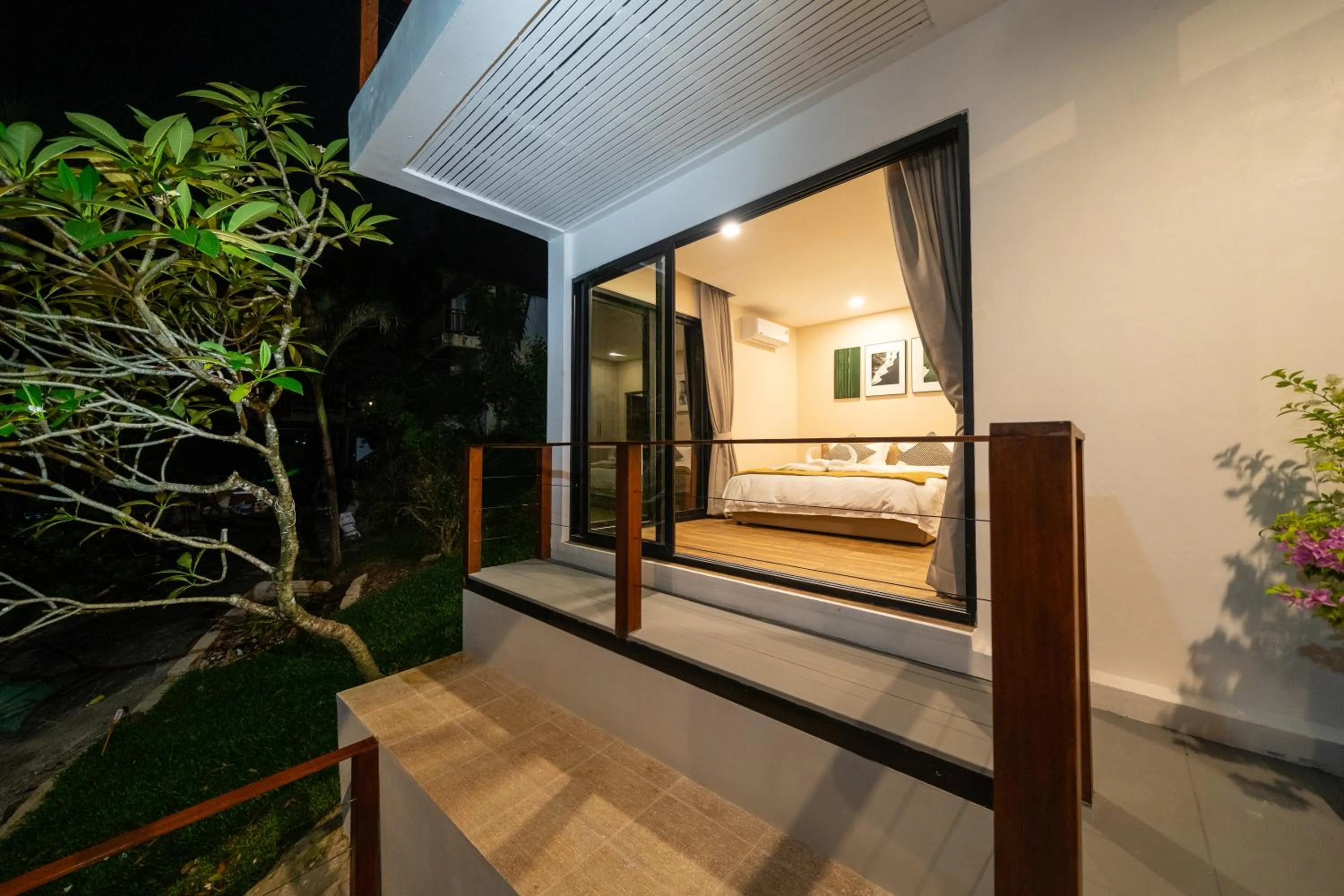 Night, Bed in patong hill villa 3