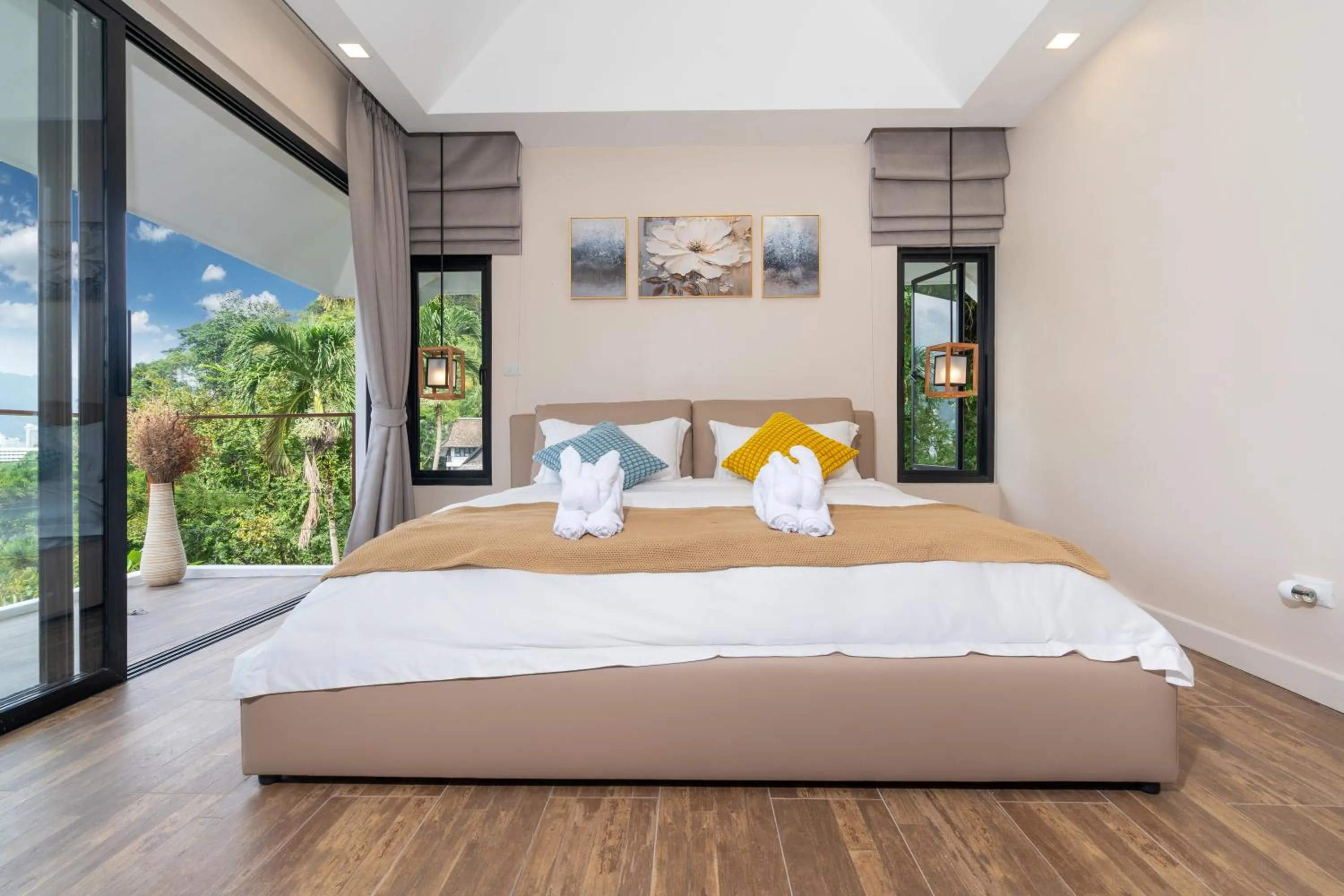 Bedroom, Bed in patong hill villa 3