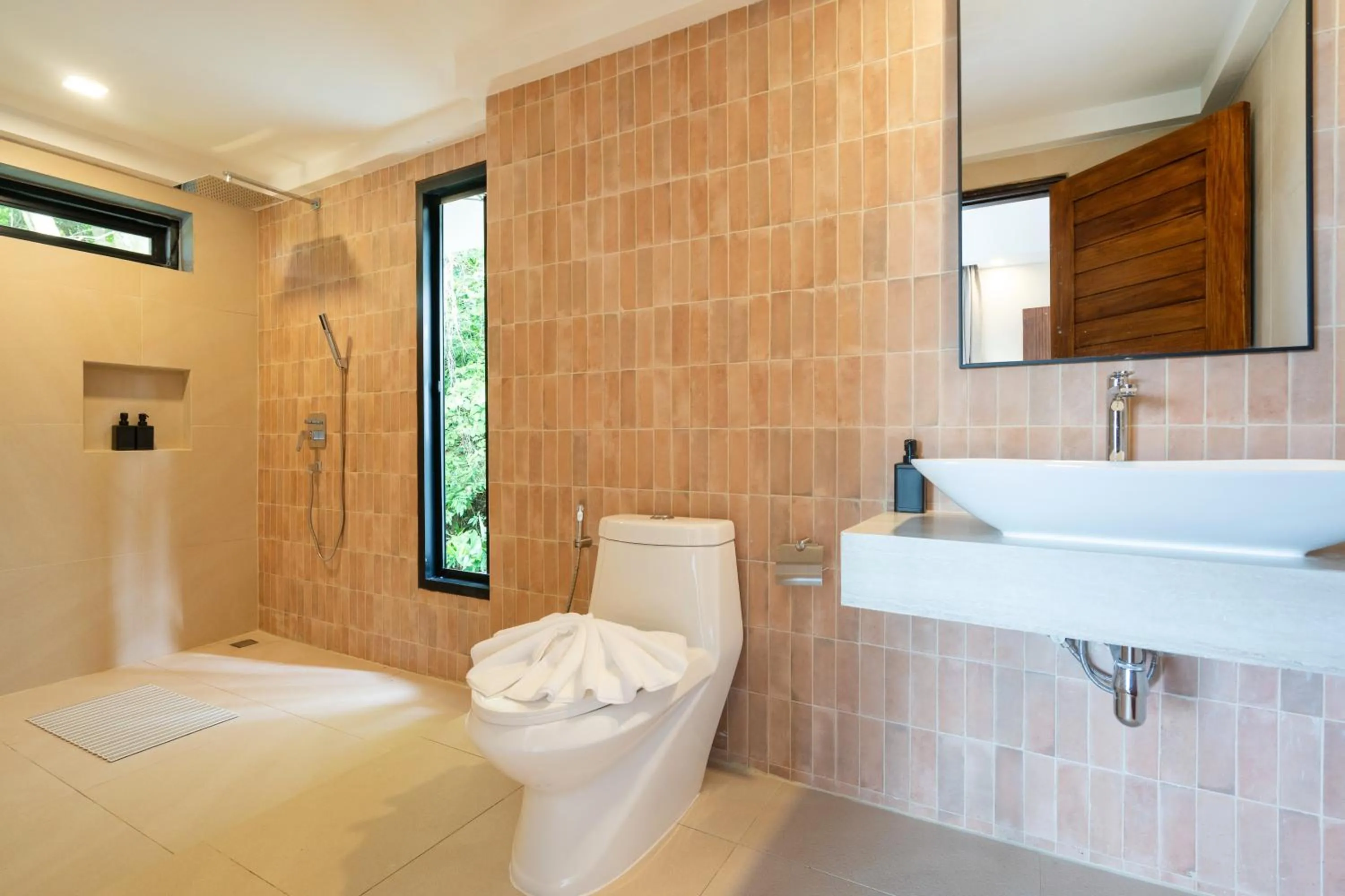 Shower in patong hill villa 3