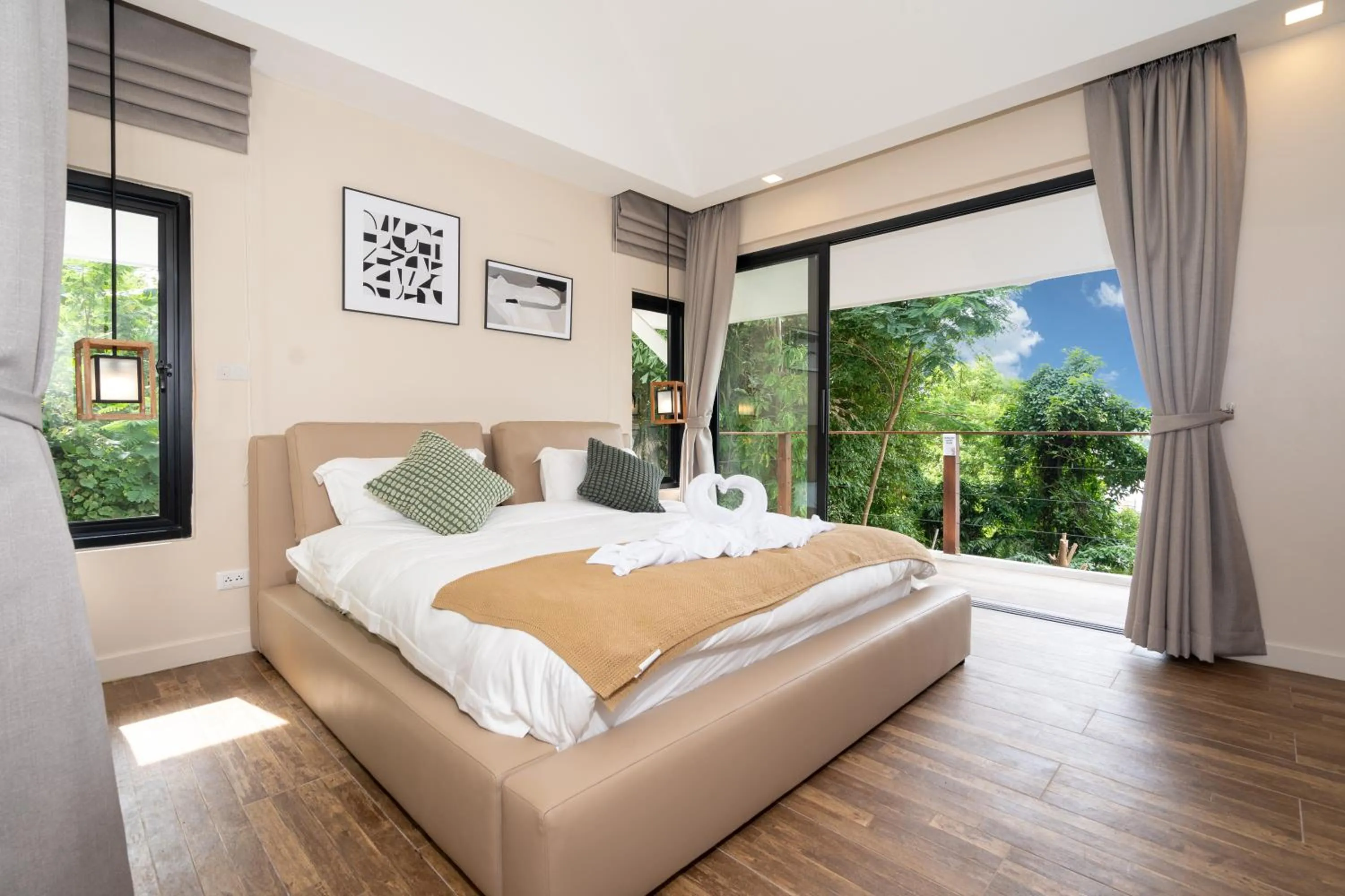 Bedroom, Bed in patong hill villa 3