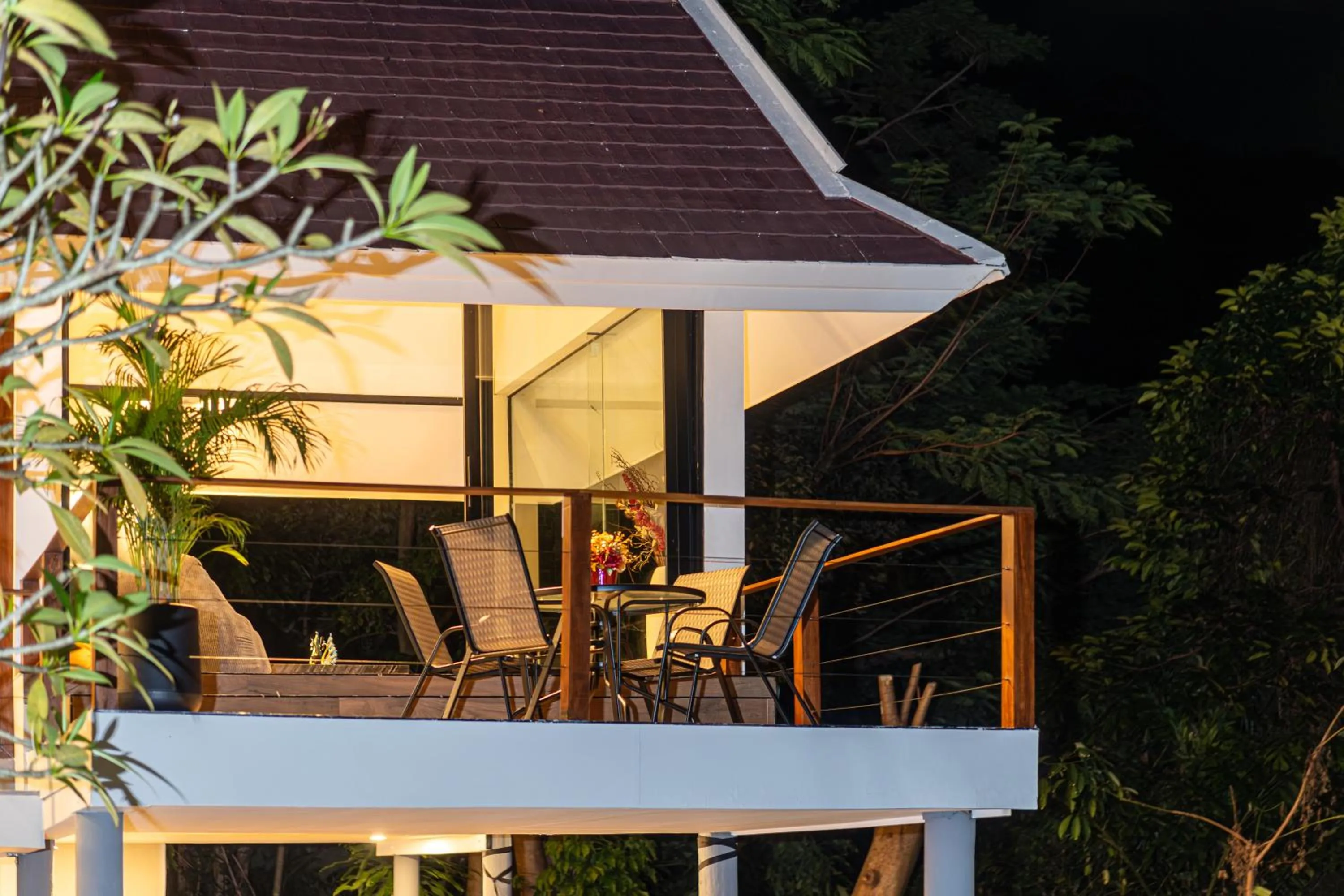 Night in patong hill villa 3