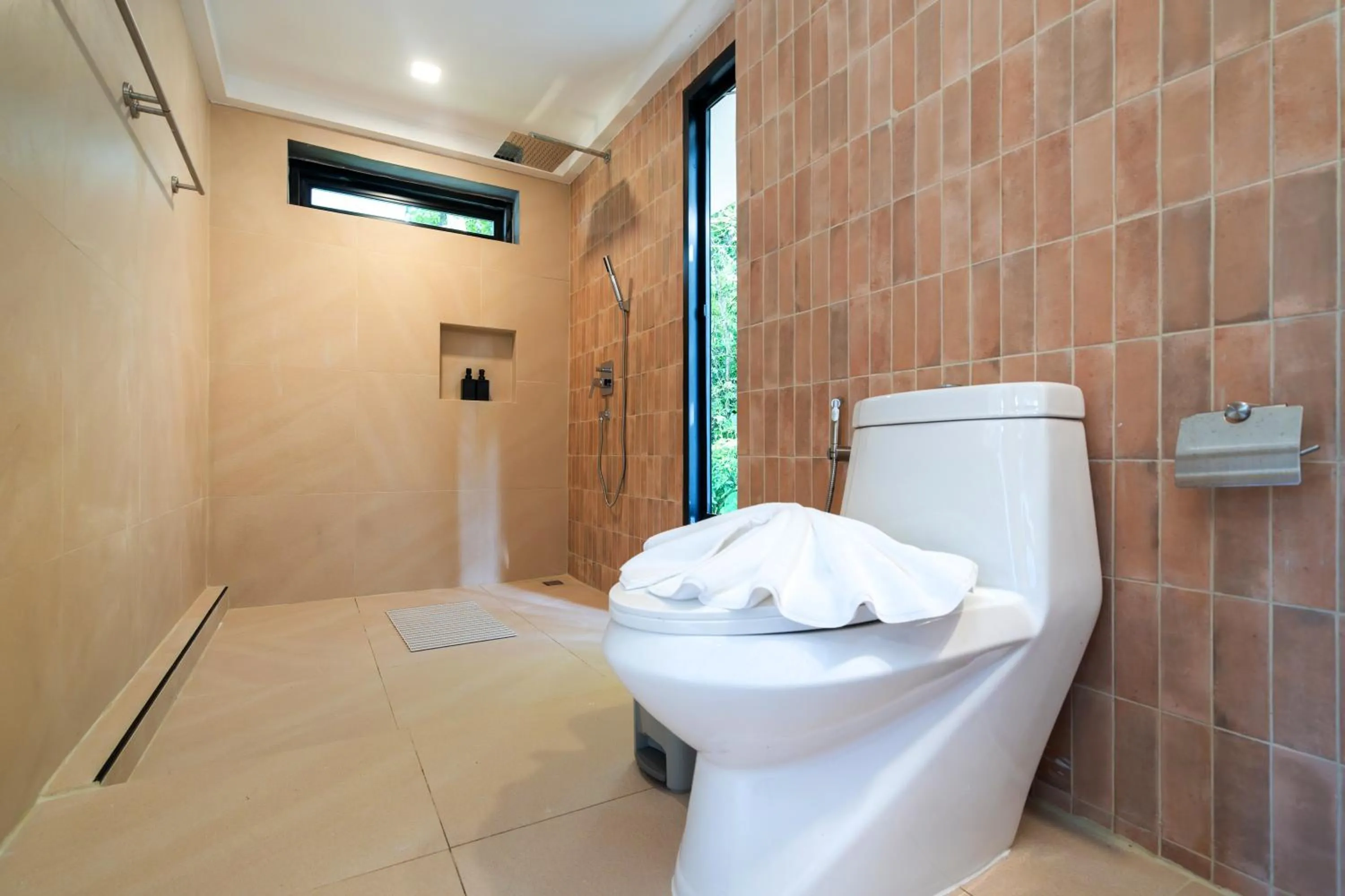 Toilet in patong hill villa 3