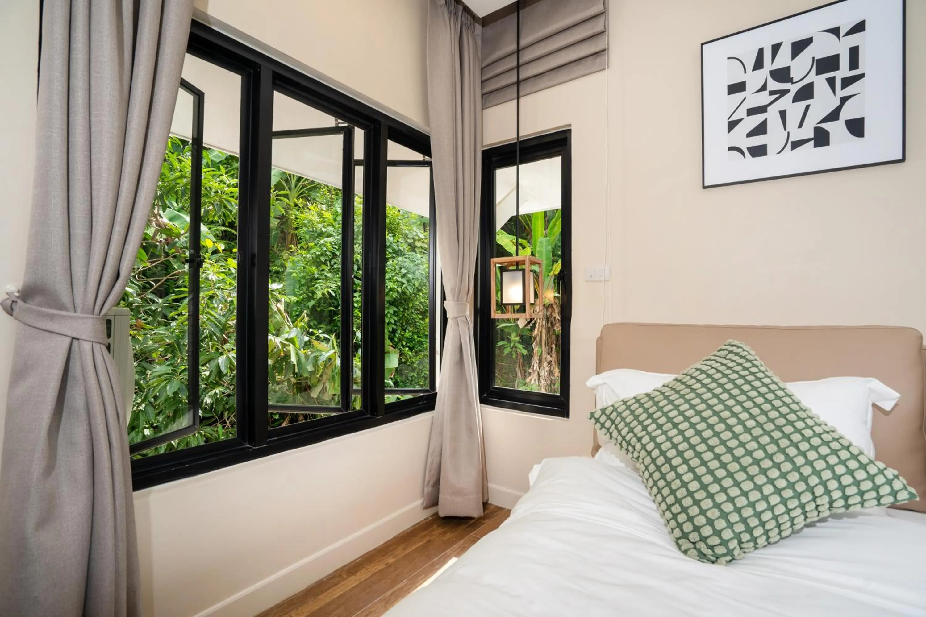 Bedroom, Bed in patong hill villa 3