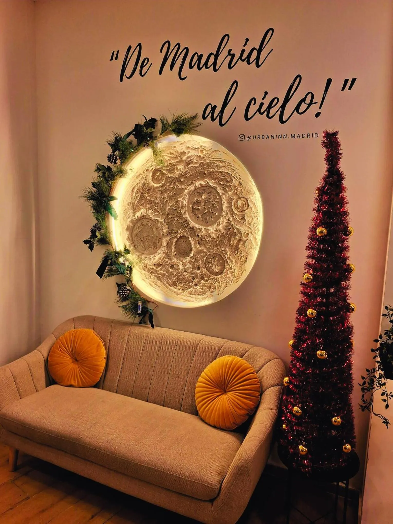 Living room in Urban Inn Capsule Madrid