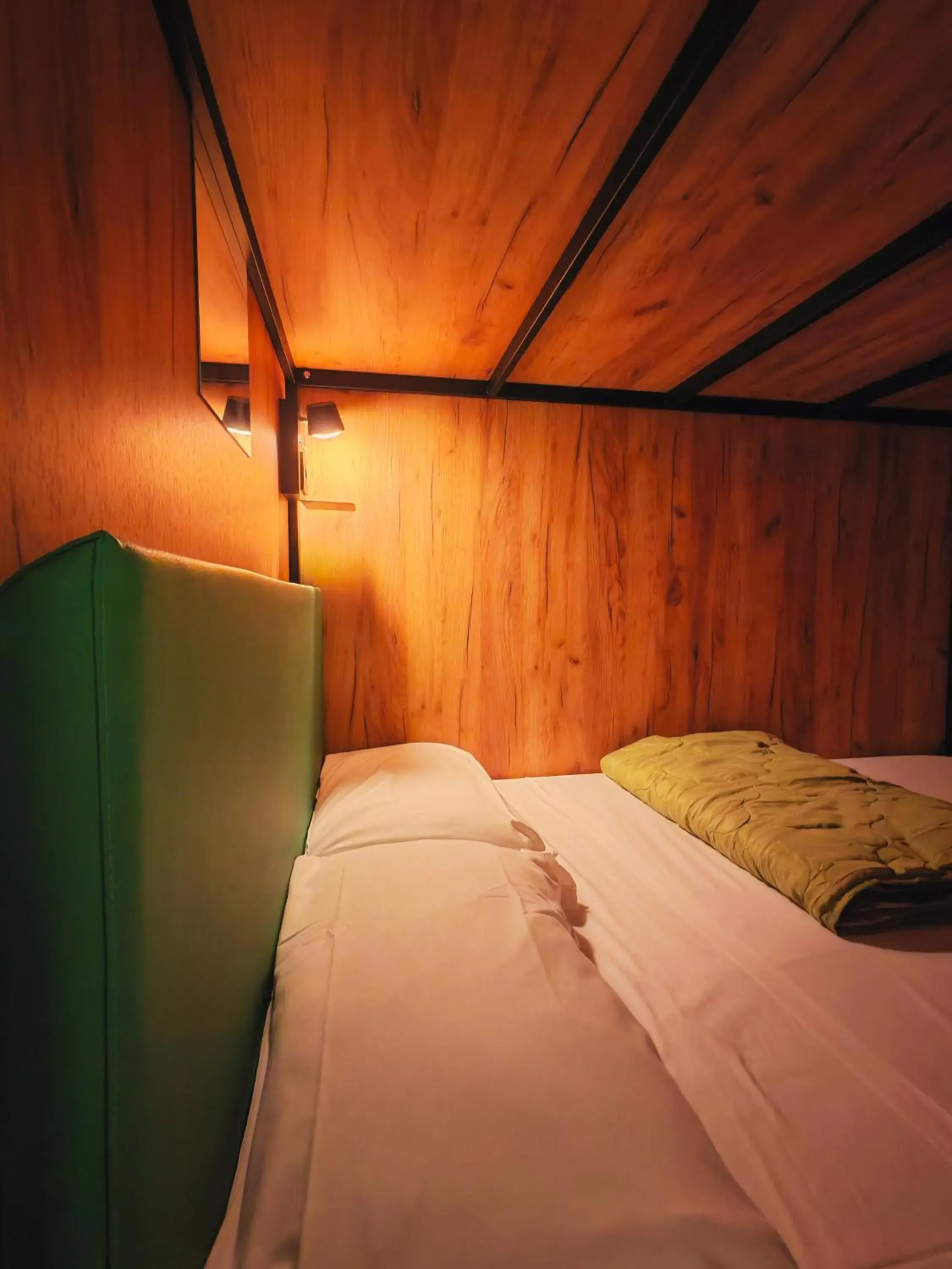 Bed in Urban Inn Madrid Bed in Urban Inn Madrid