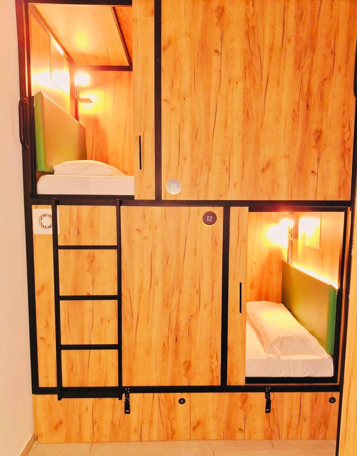 bunk bed, Bed in Urban Inn Capsule Madrid