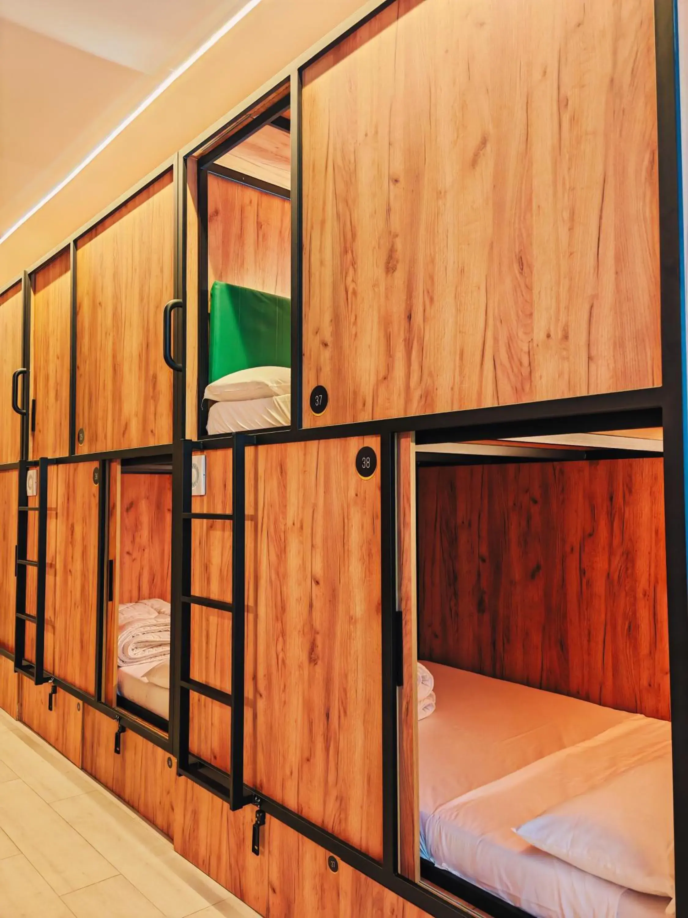 Bed in Urban Inn Madrid Bed in Urban Inn Madrid