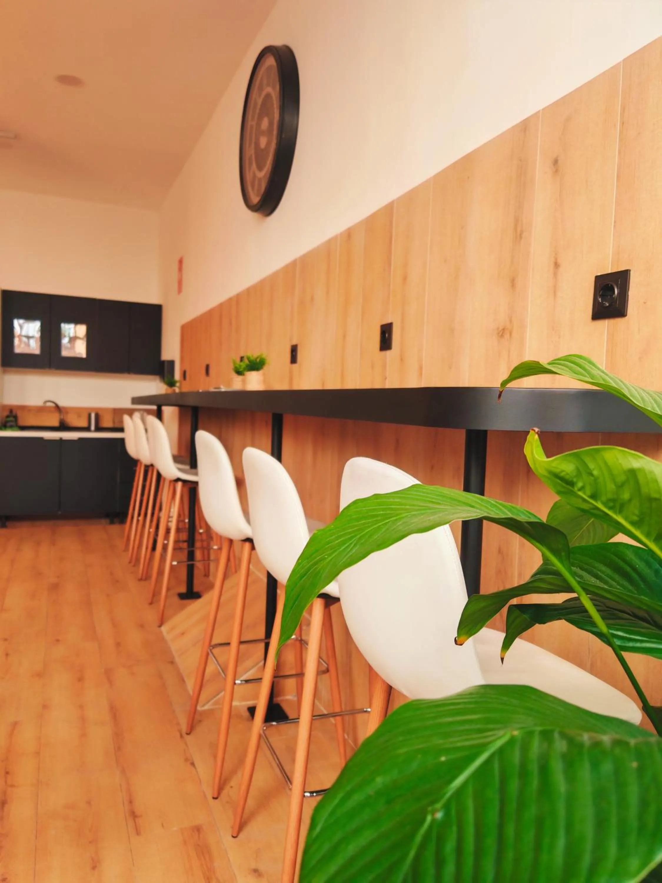 Kitchen or kitchenette in Urban Inn Capsule Madrid