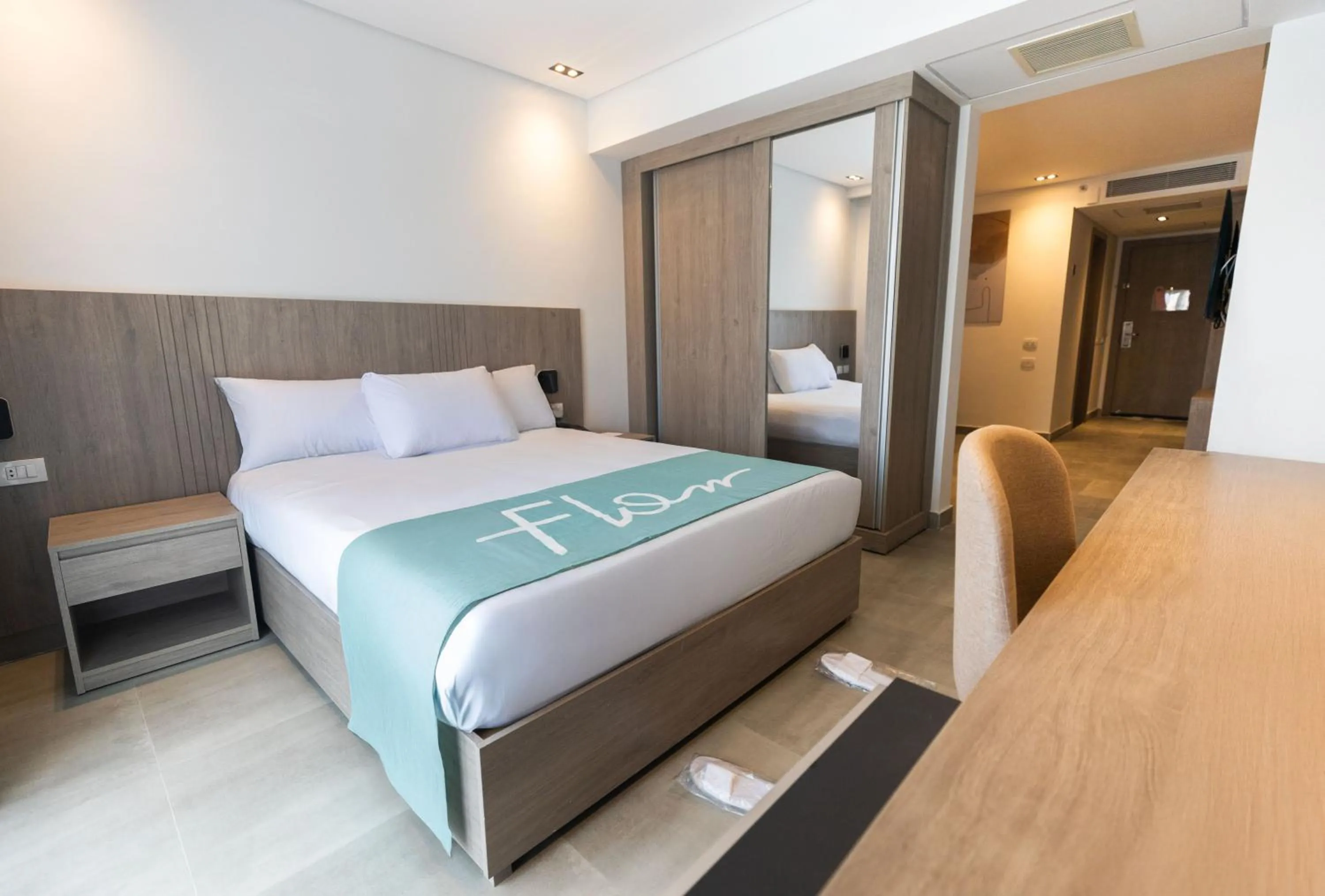 Bedroom, Bed in Flow Spectrum Resort Sahl Hasheesh