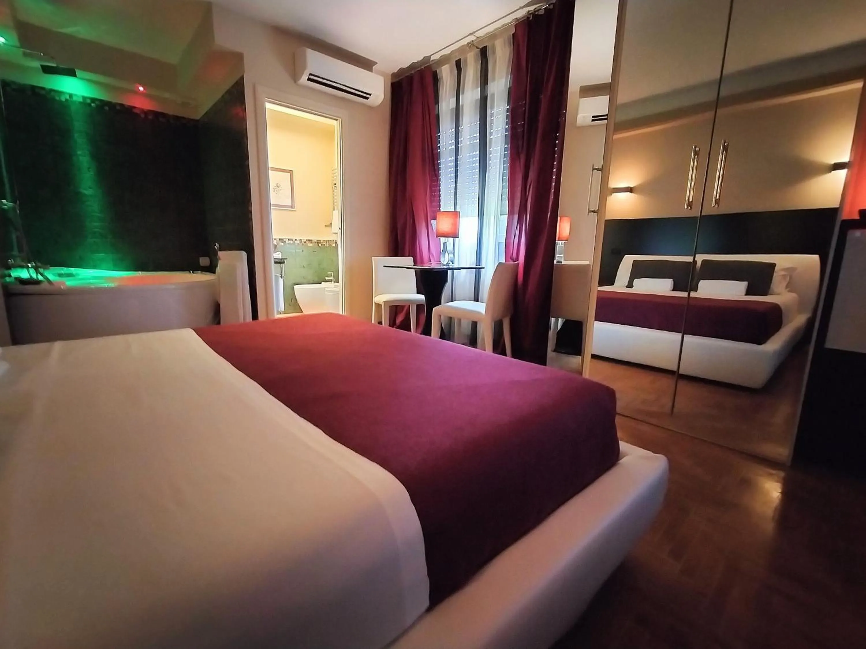 Bed in Hotel L' Orto degli Otelli