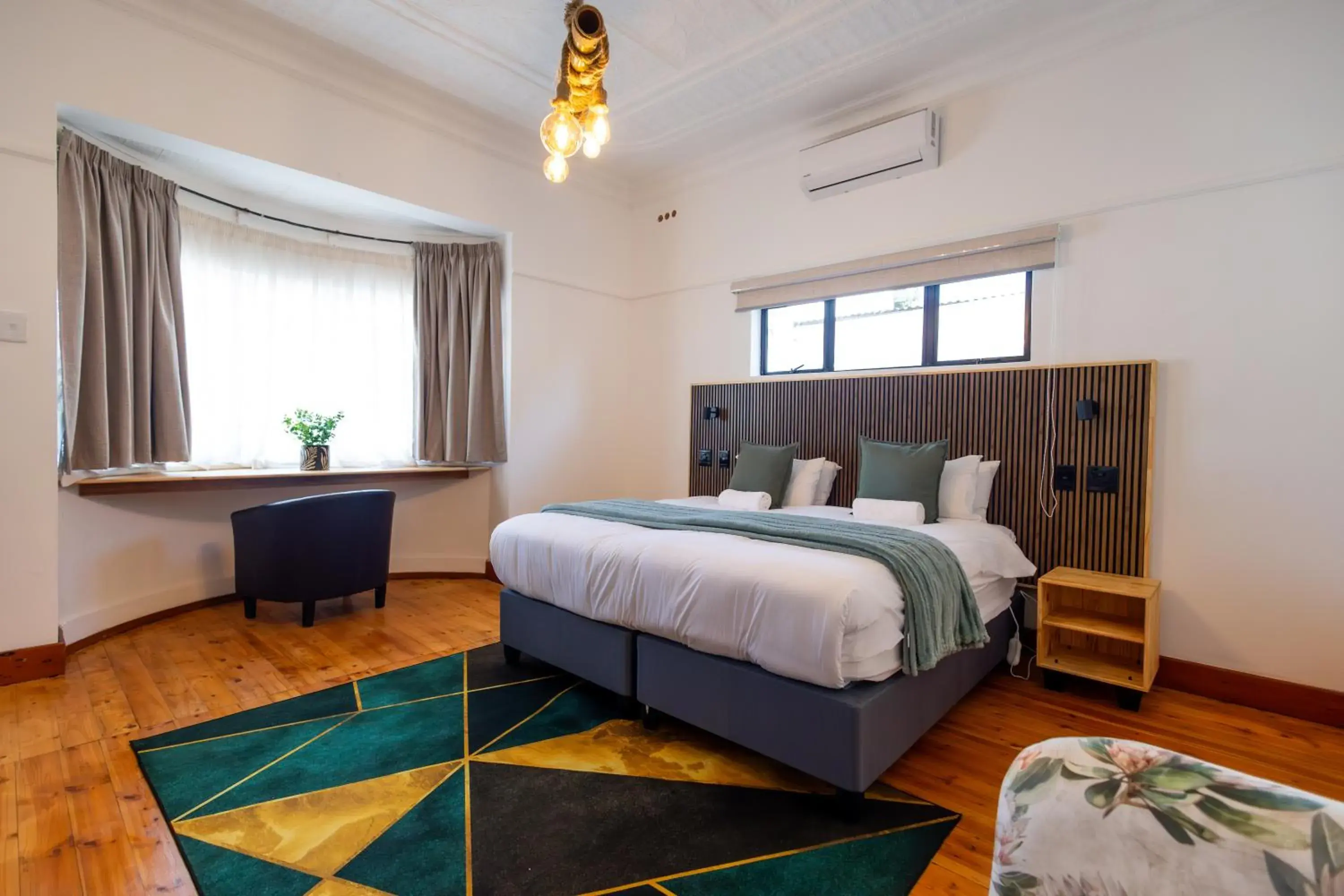 Deluxe Double Room with Balcony in Fusion House B&B and Conference Venue Deluxe Double Room with Balcony in Fusion House B&B and Conference Venue