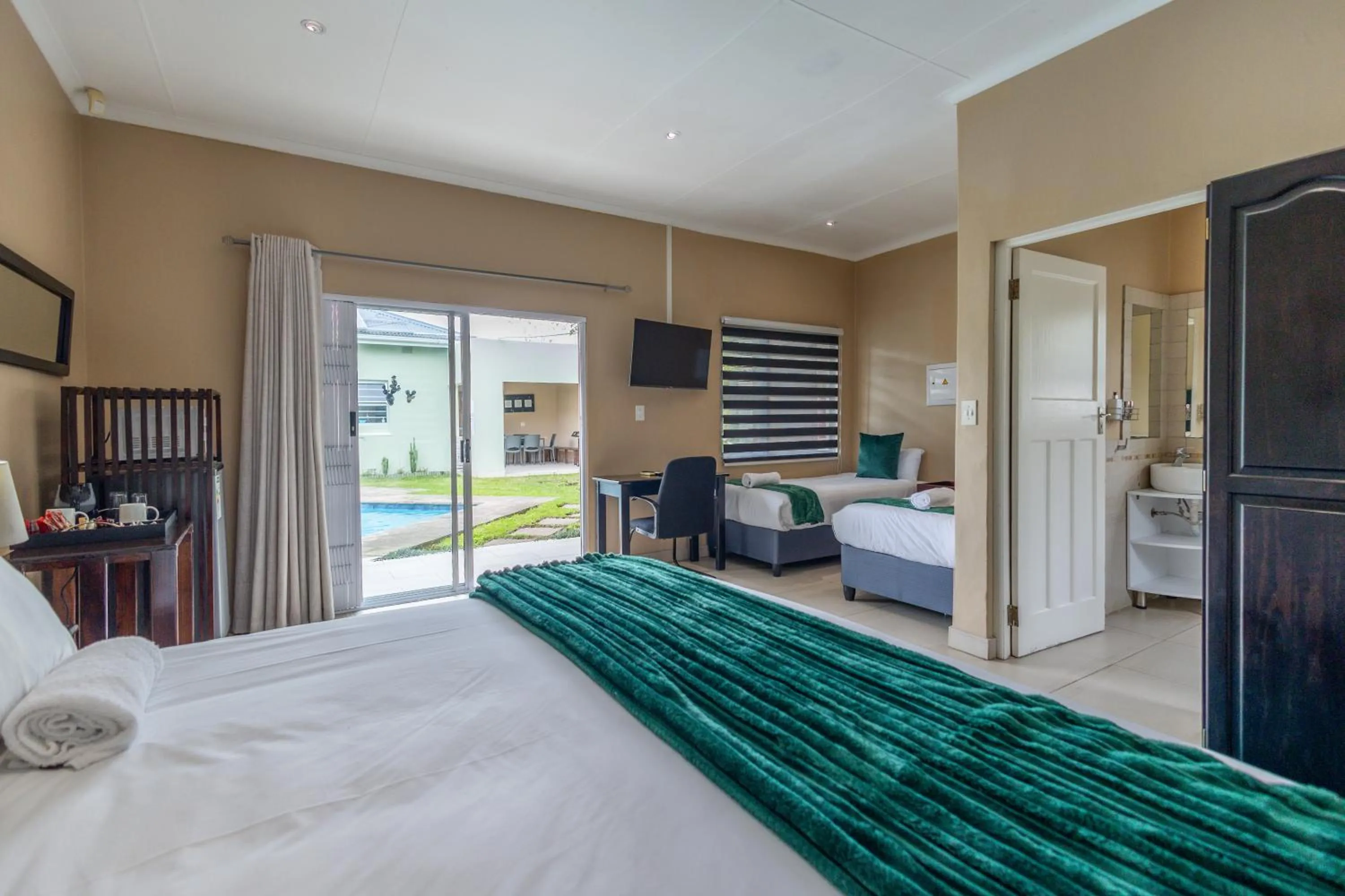 Bed in Fusion House B&B and Conference Venue