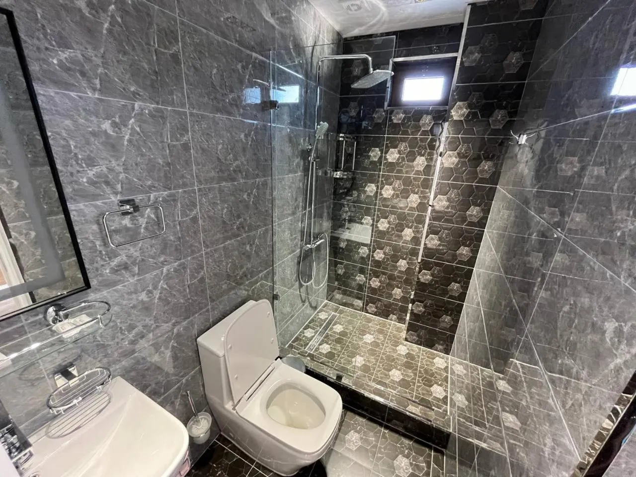 Bathroom in AMIR PLAZA hotel