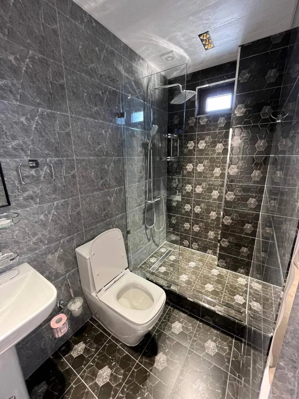 Toilet in AMIR PLAZA hotel