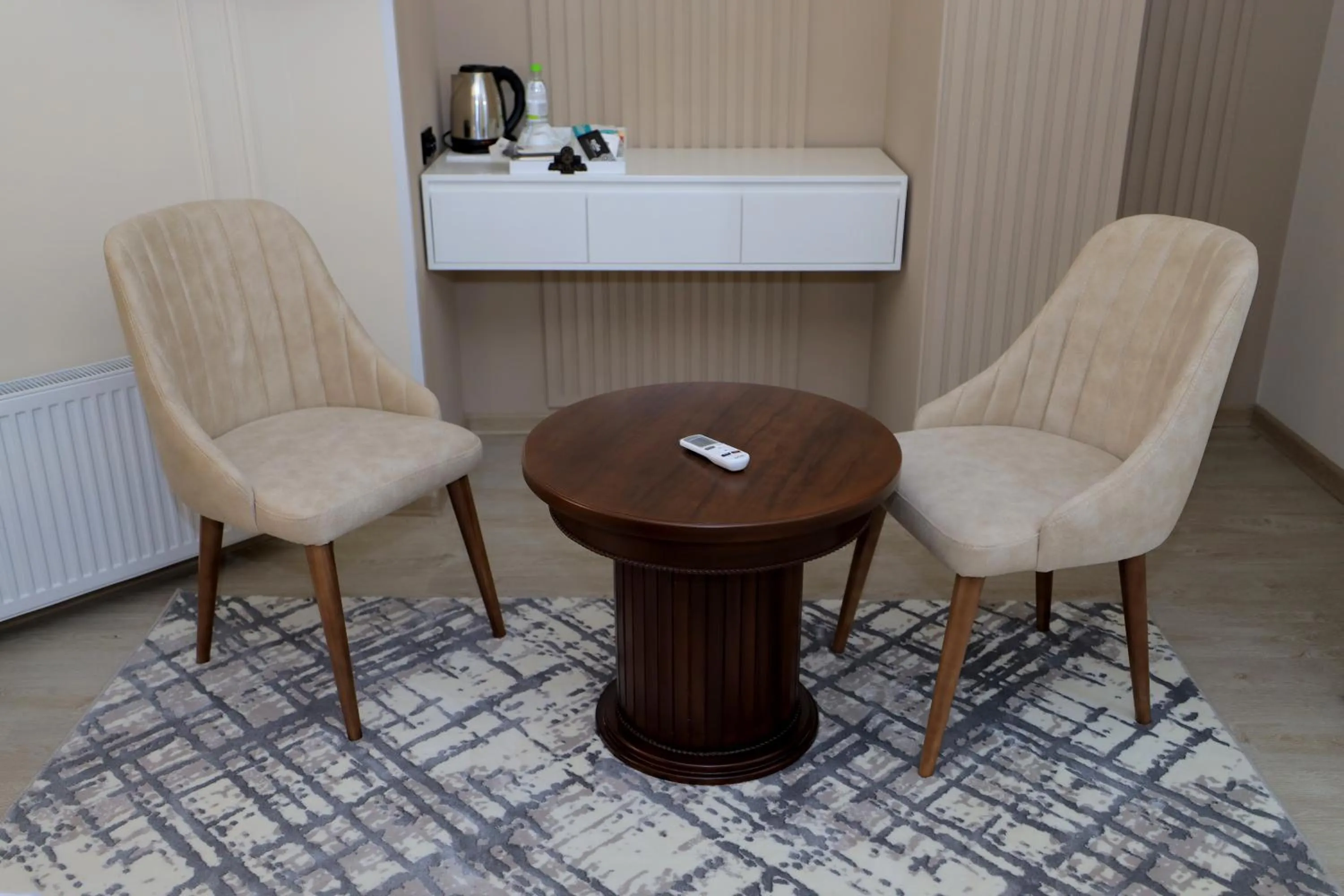 Coffee/tea facilities in AMIR PLAZA hotel