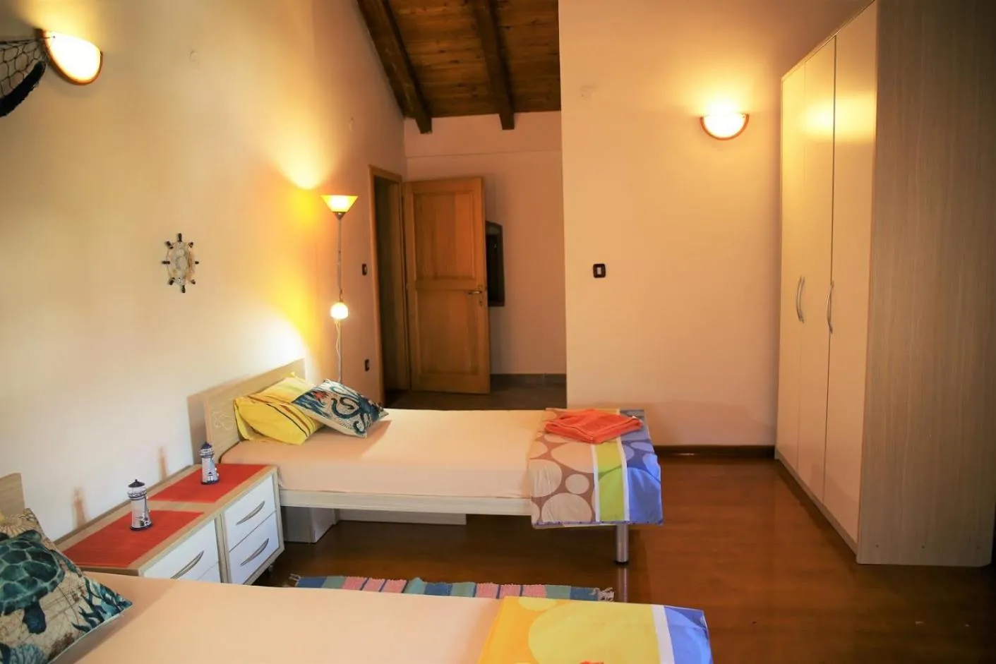 Bedroom, Bed in Villa Captain