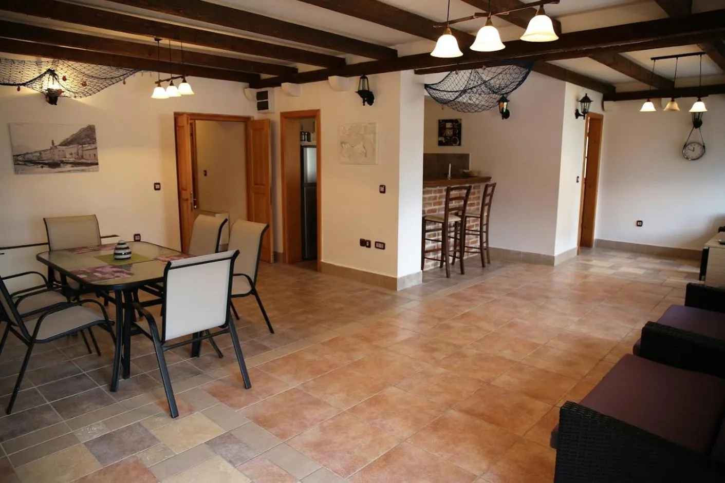 Lounge or bar in Villa Captain