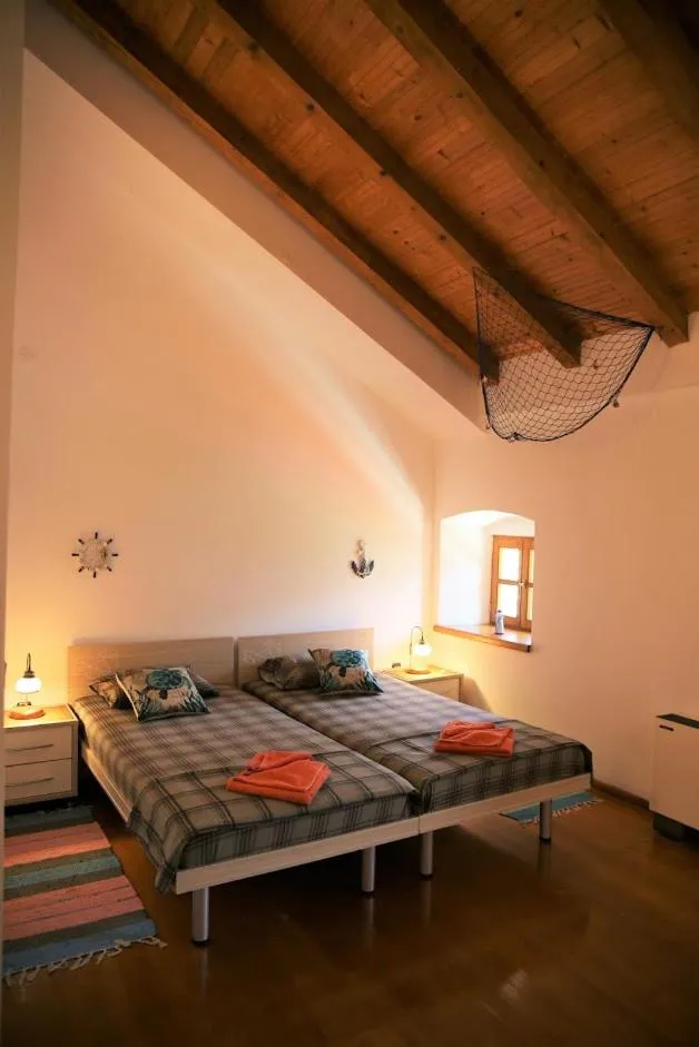 Bedroom, Bed in Villa Captain