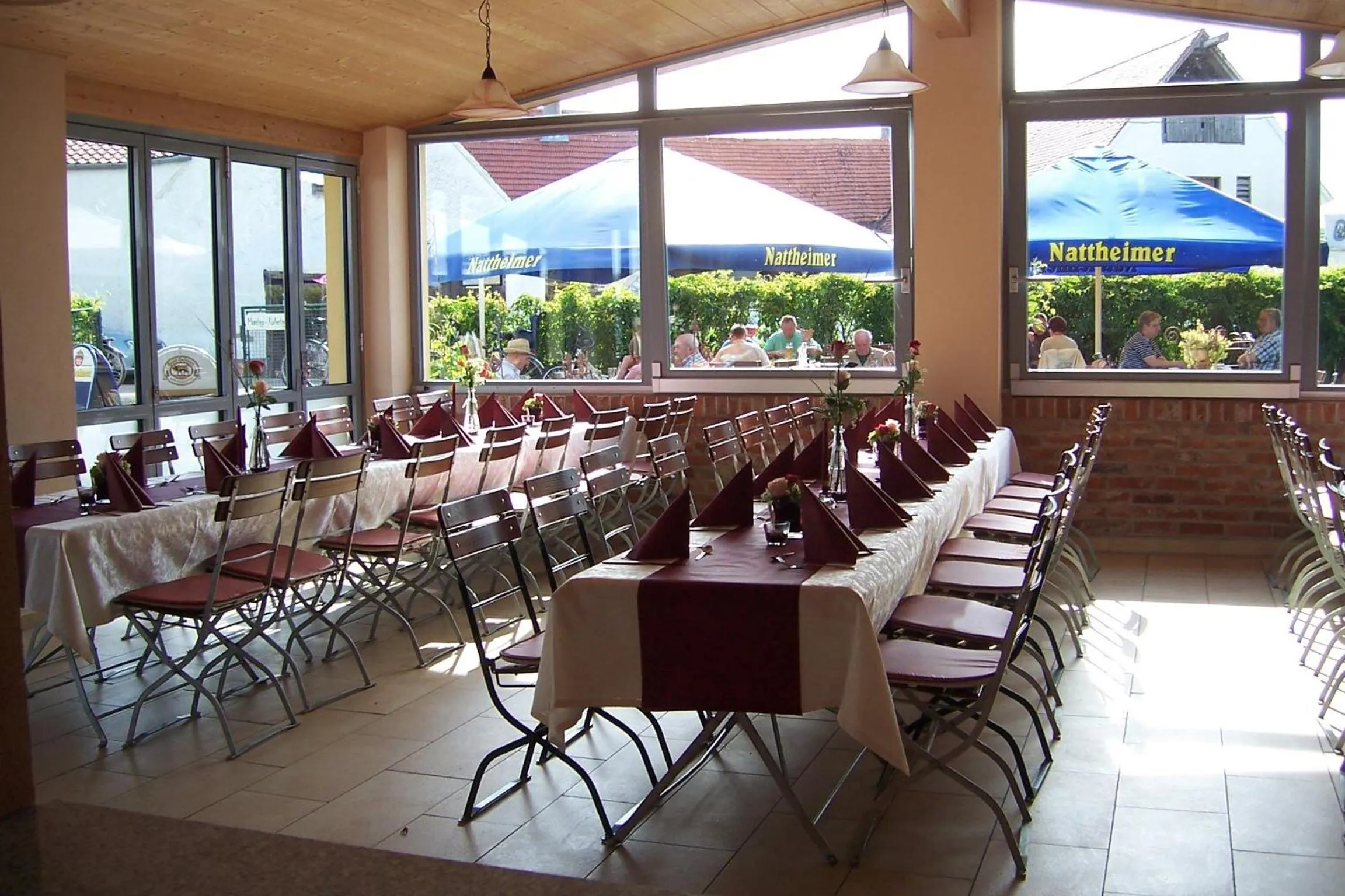 Restaurant/places to eat in Landhotel Zum Adler