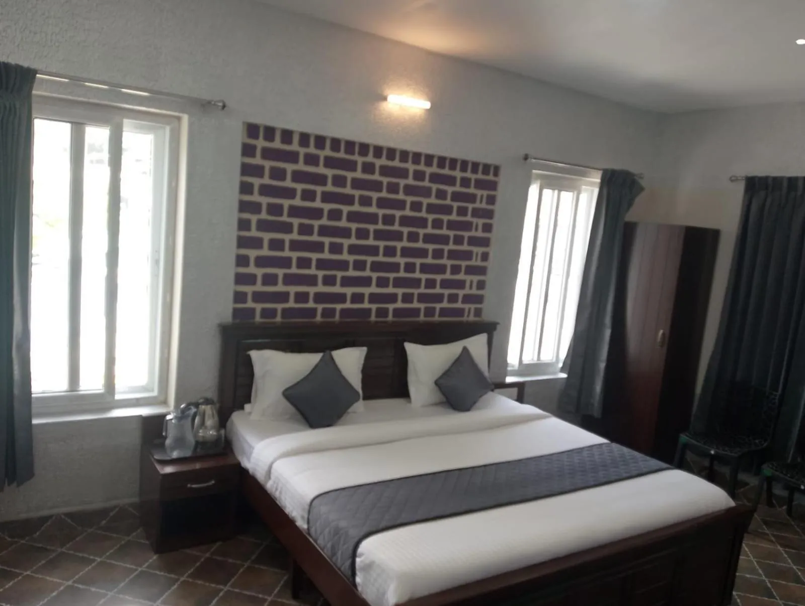 Bed in Misty Valley Inn