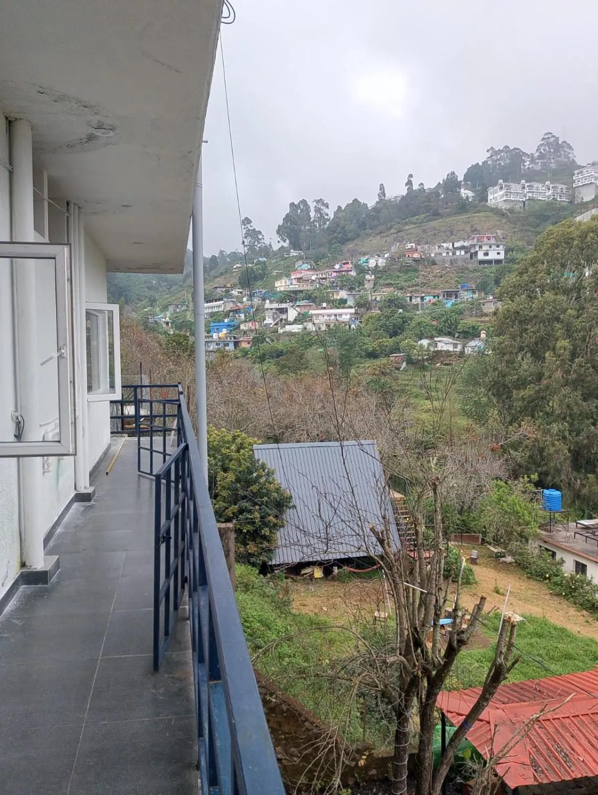 City view in Misty Valley Inn