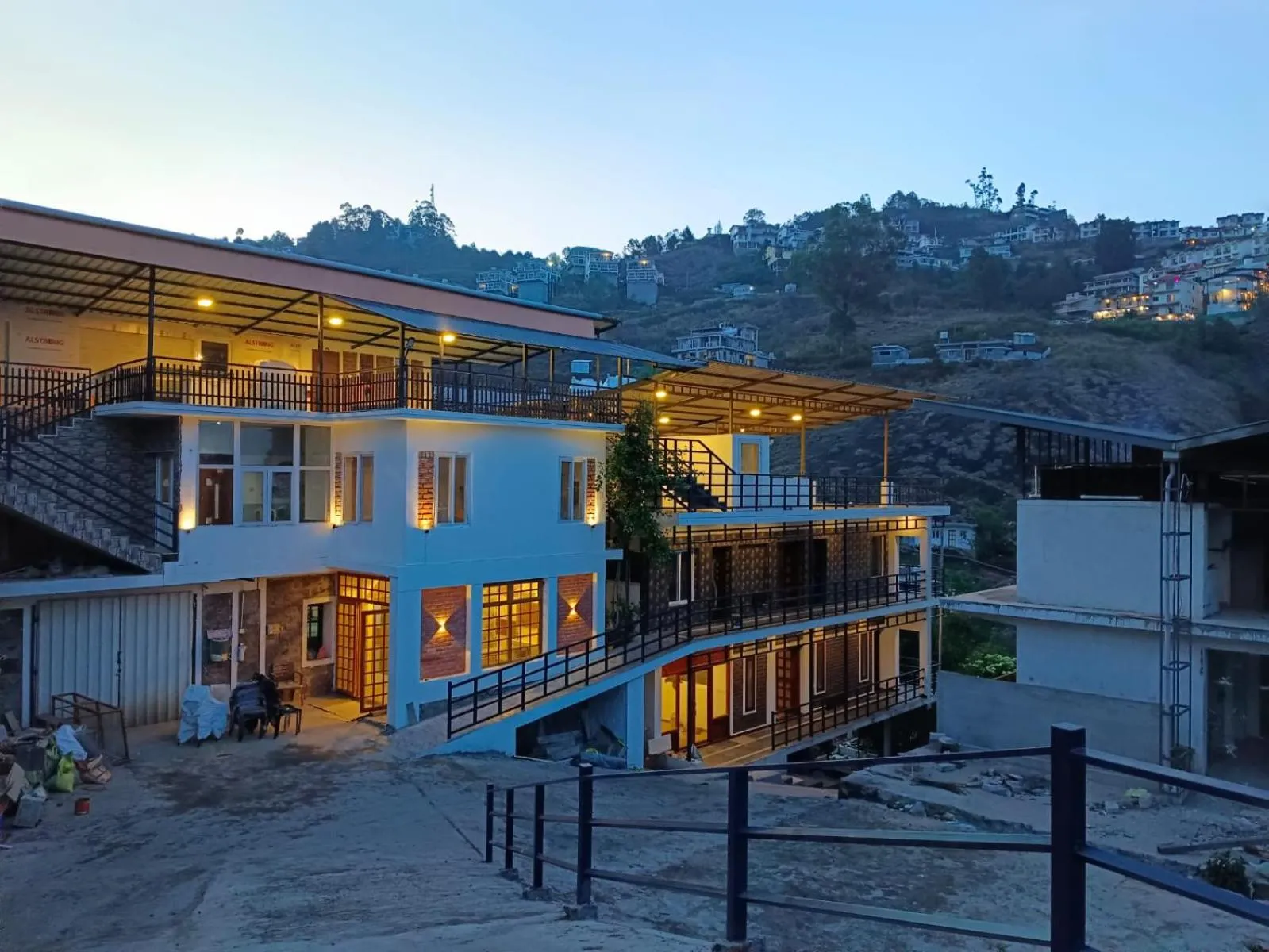 Misty Valley Inn