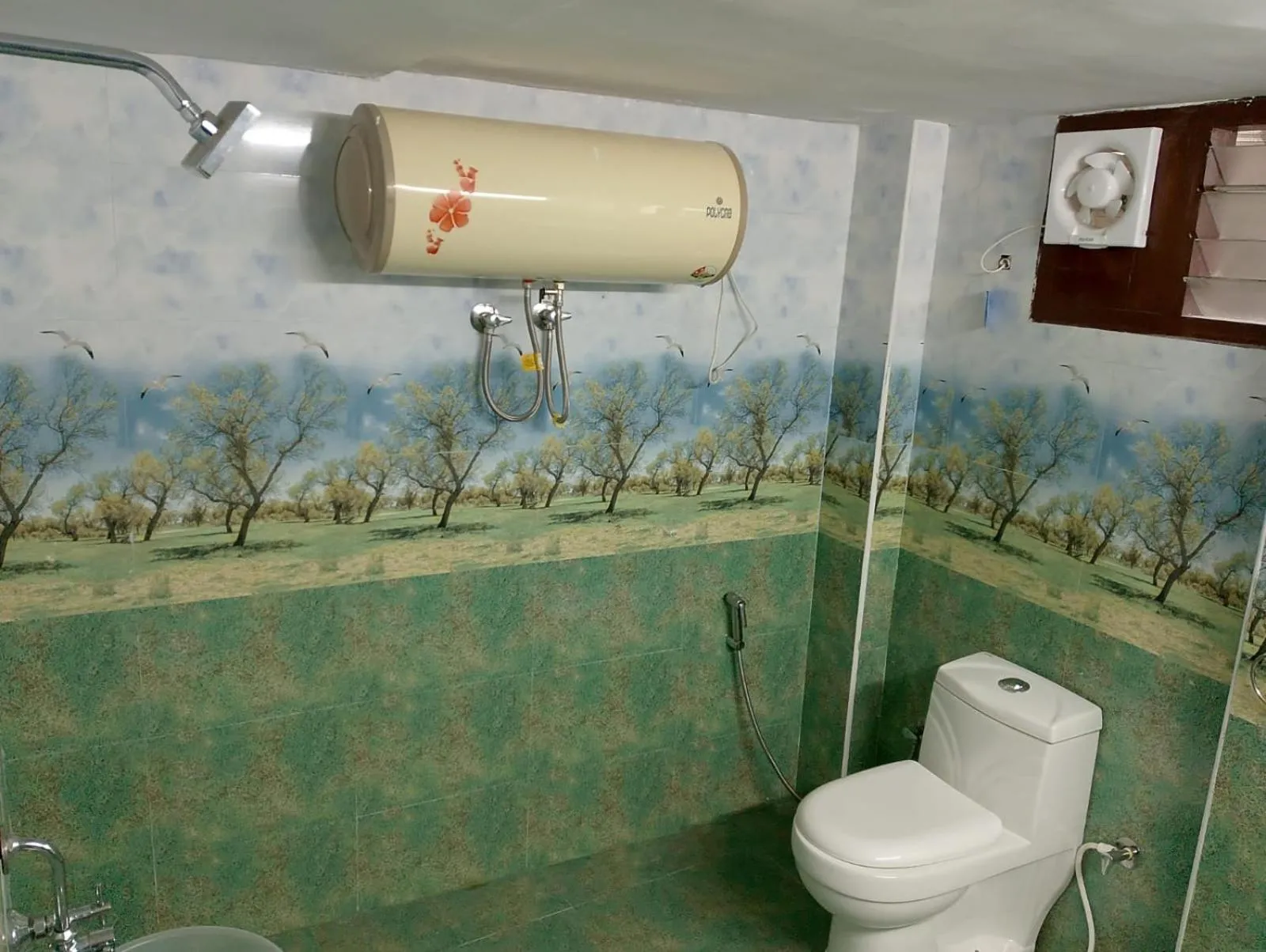 Shower in Misty Valley Inn