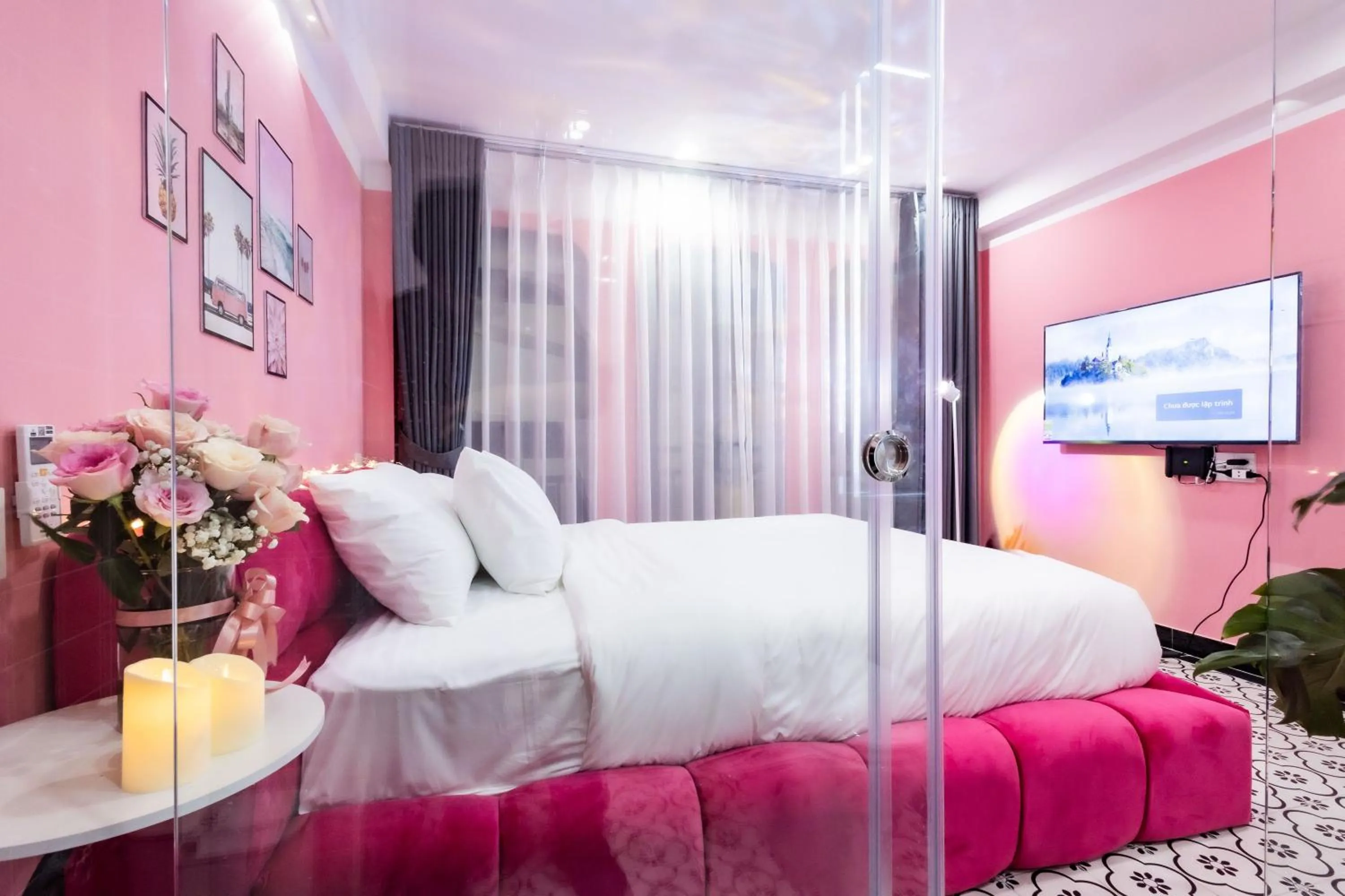 TV and multimedia in Cosy Hotel