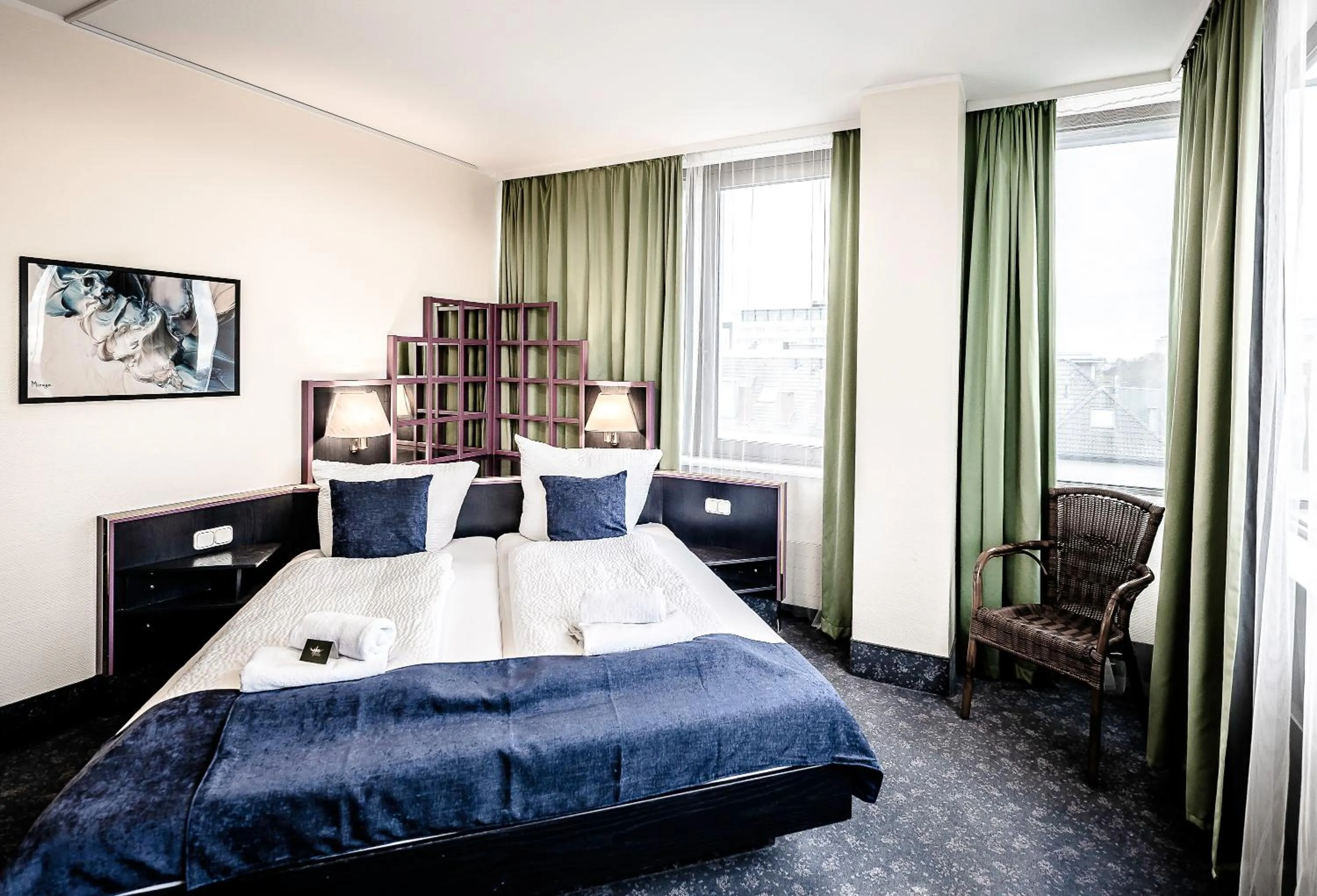 Bedroom, Bed in Hotel Mirage Düsseldorf-Neuss