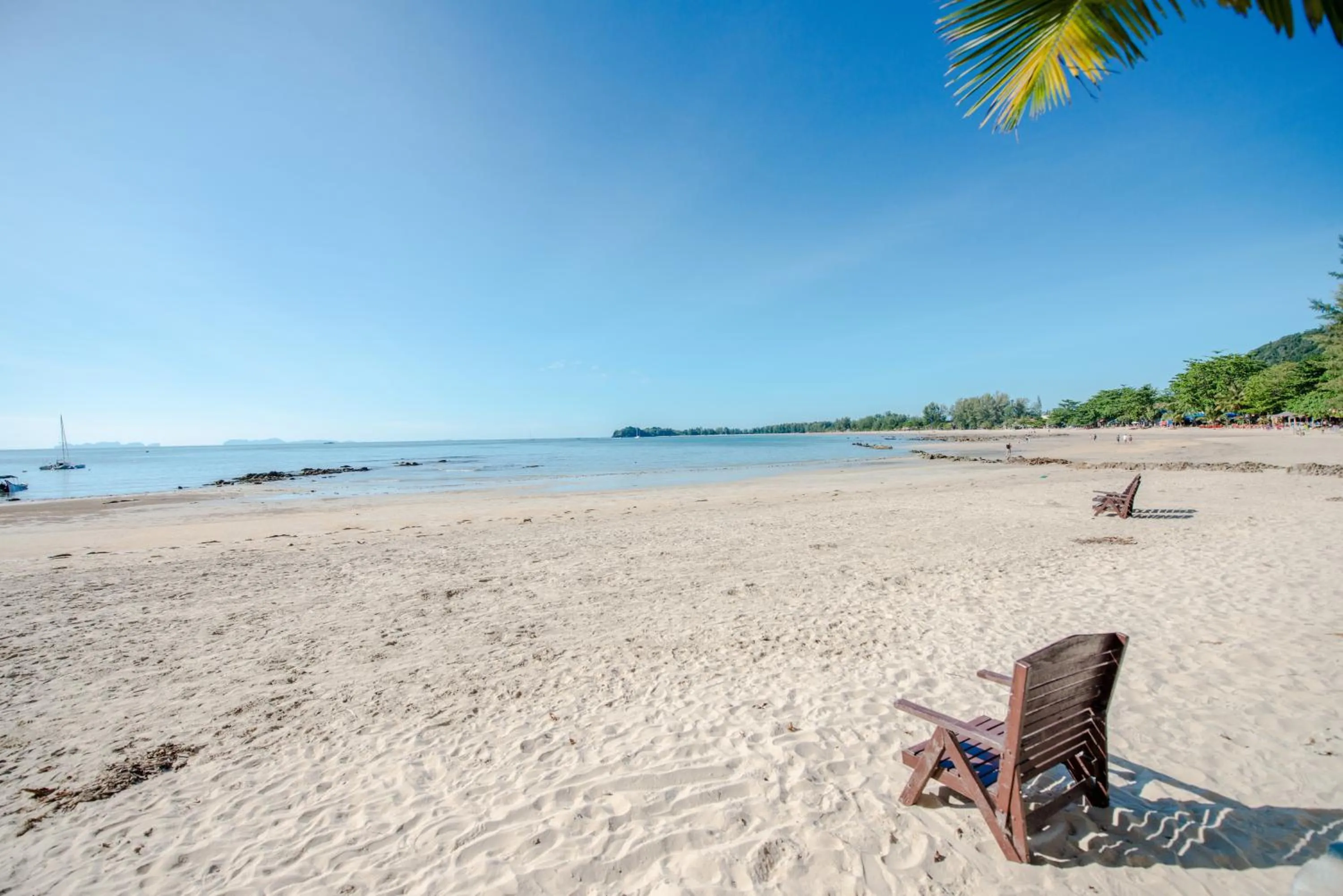Beach in Banana Beach Resort