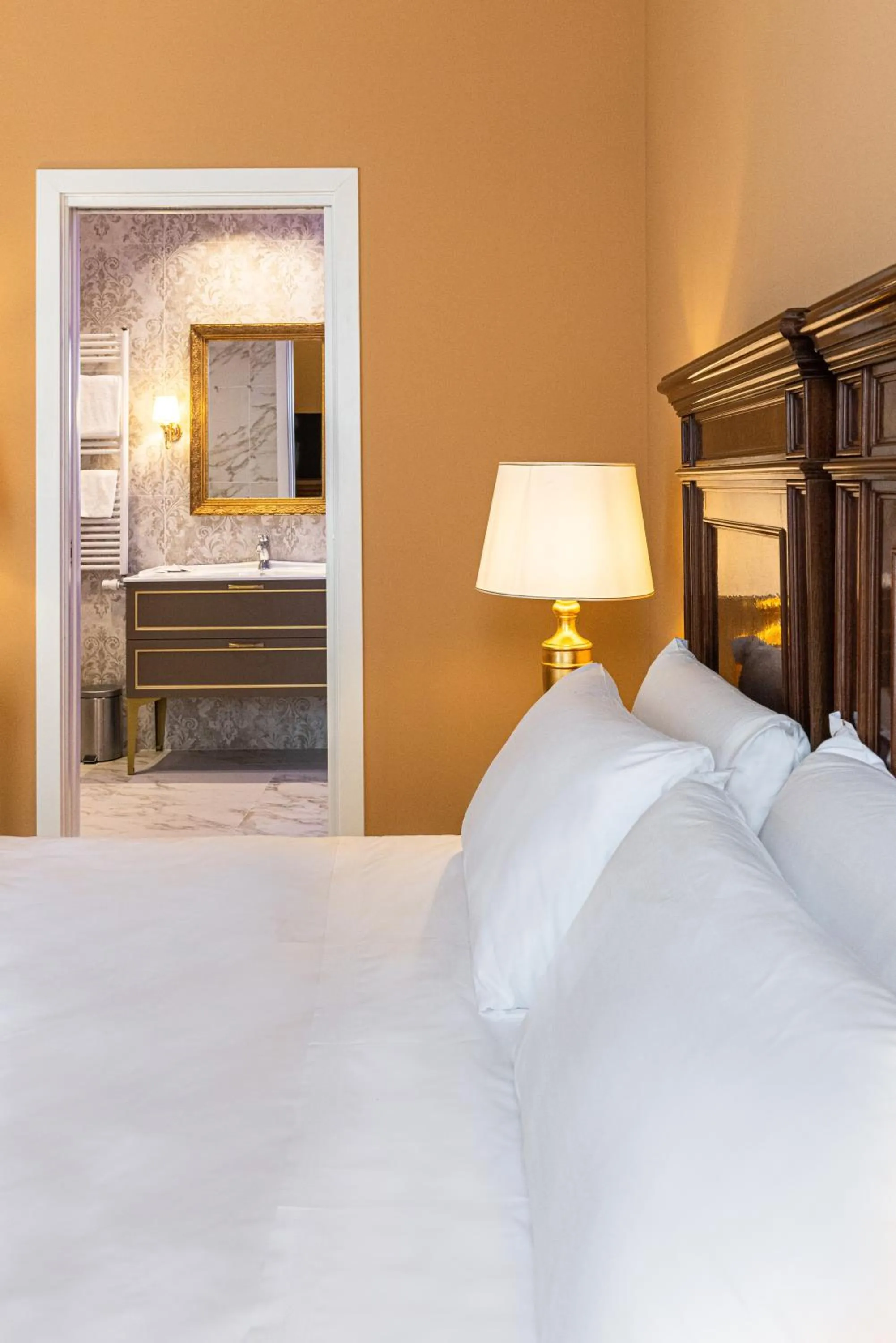 Bed in Antico Portego