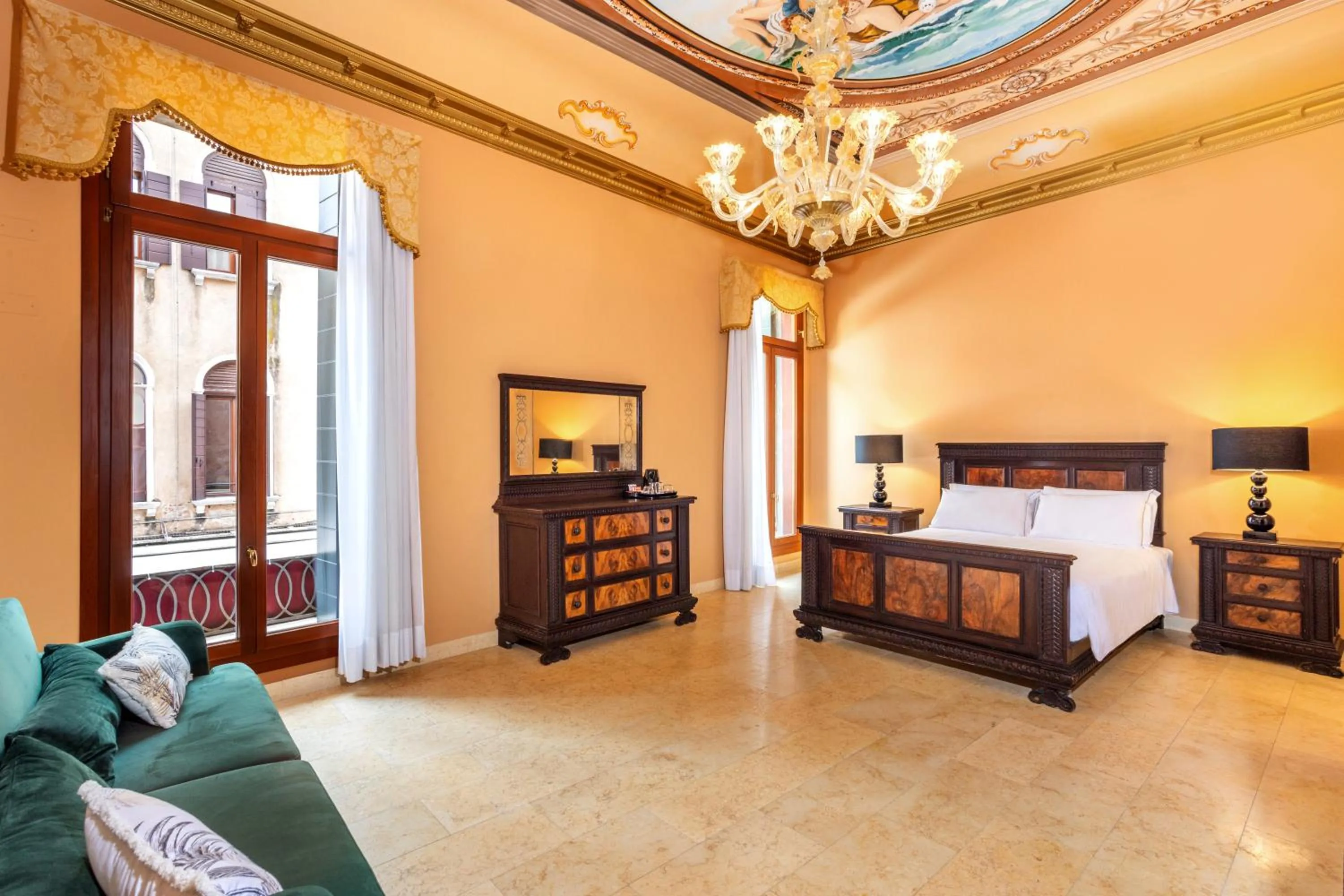 Bed in Antico Portego