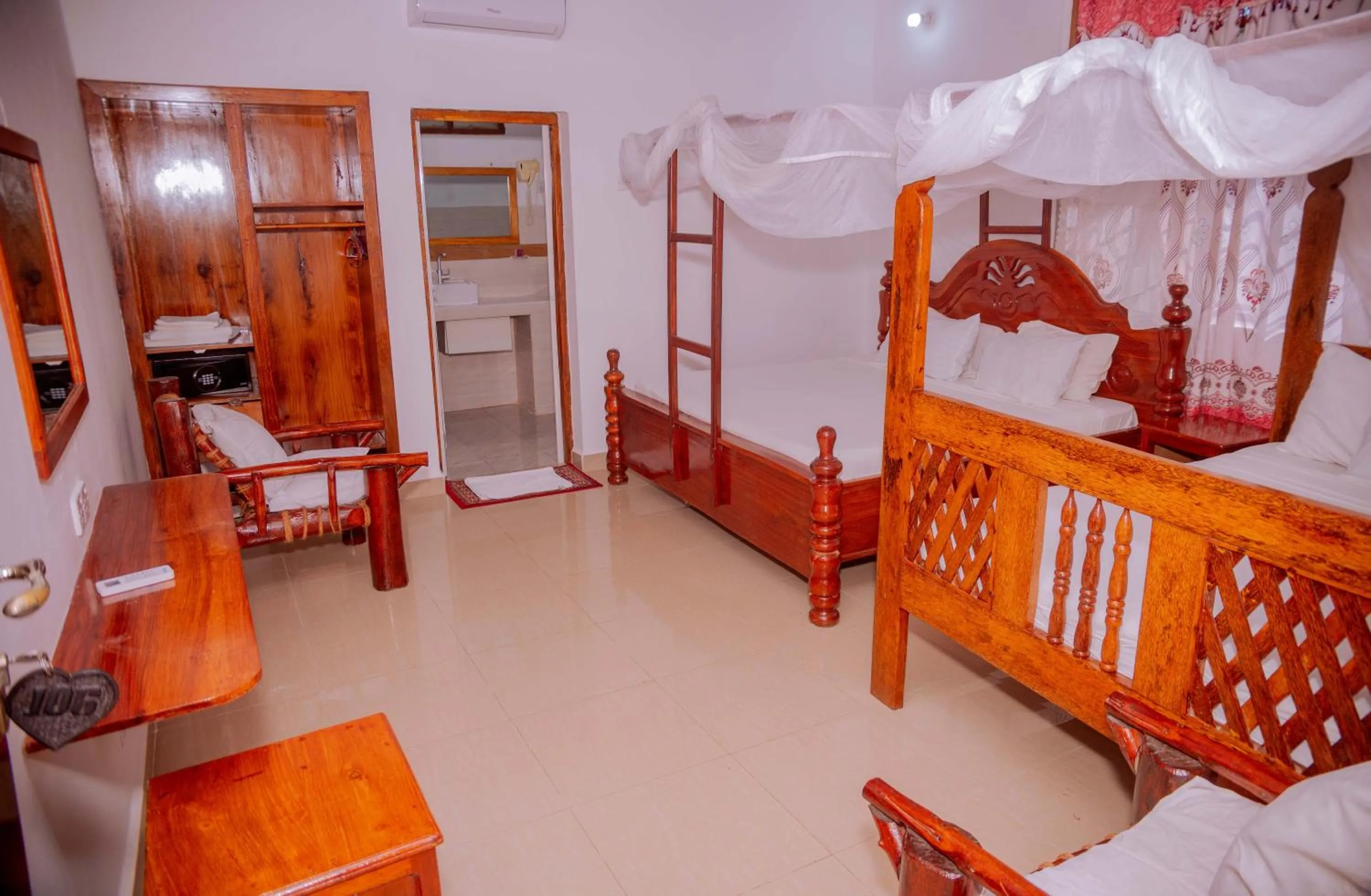 Baraka Beach Bungalows