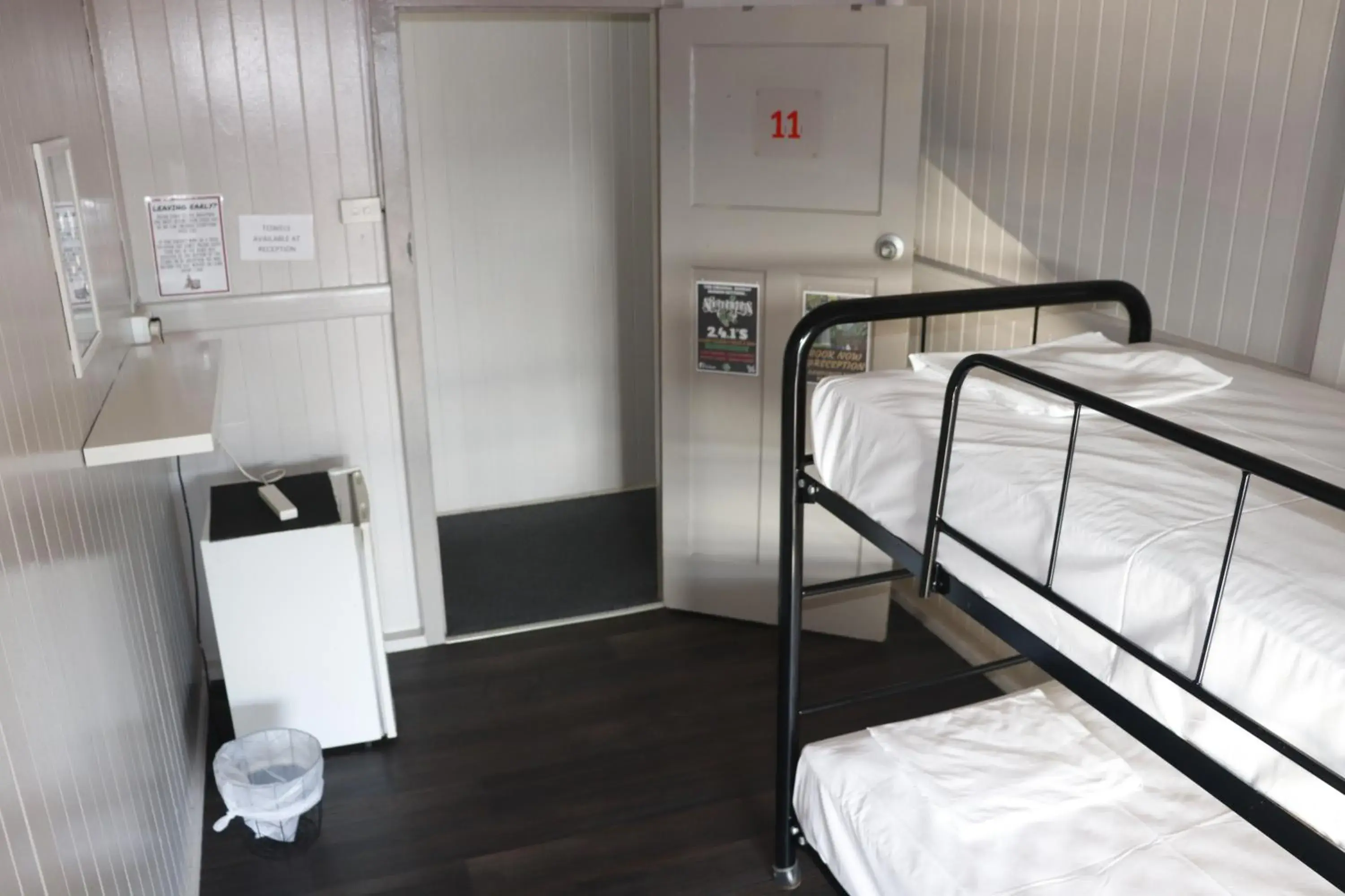 Basic Twin Room shared bathroom (age limit 18 - 35) in The Jack Backpackers Basic Twin Room shared bathroom (age limit 18 - 35) in The Jack Backpackers