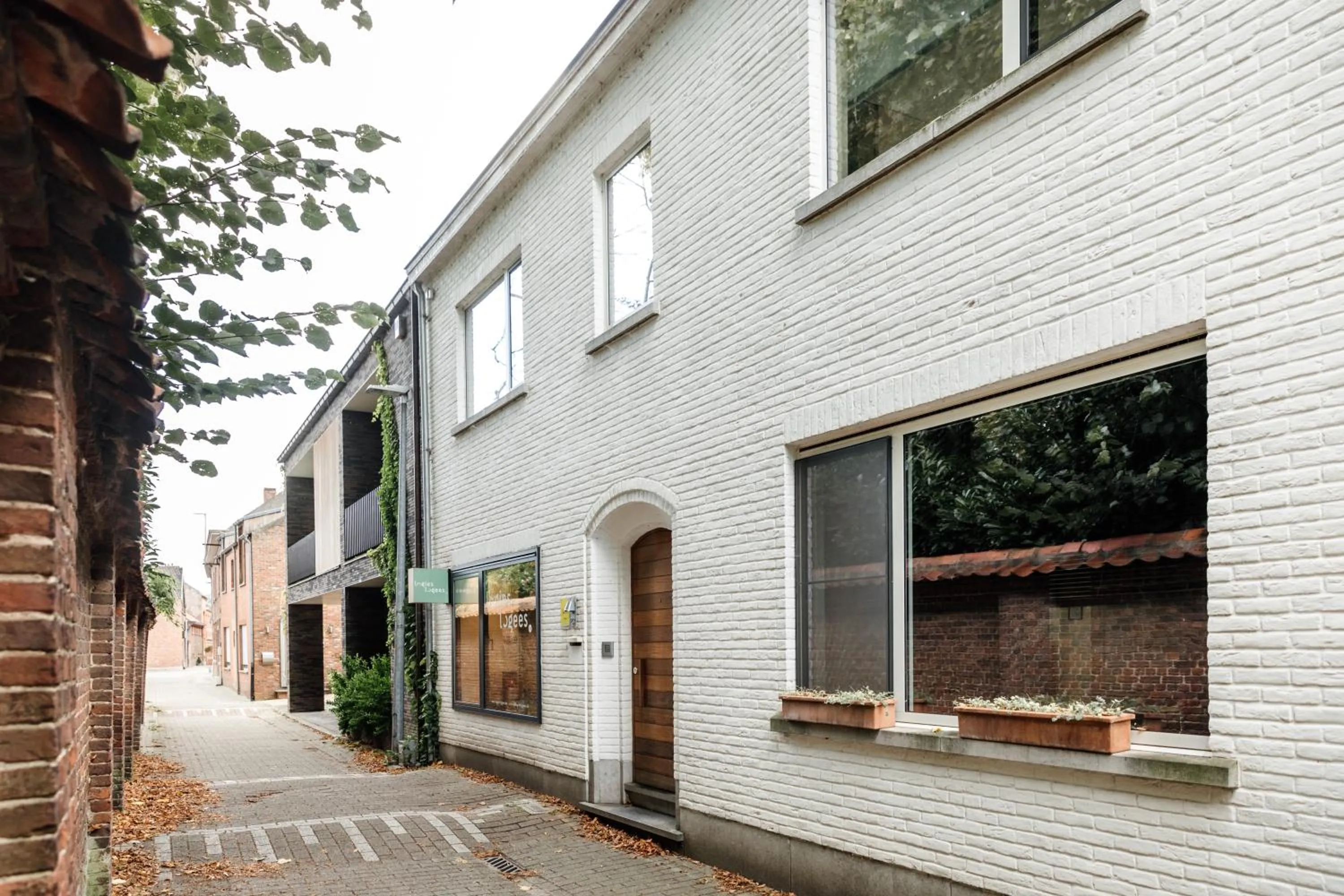 Property building in Logieslogees