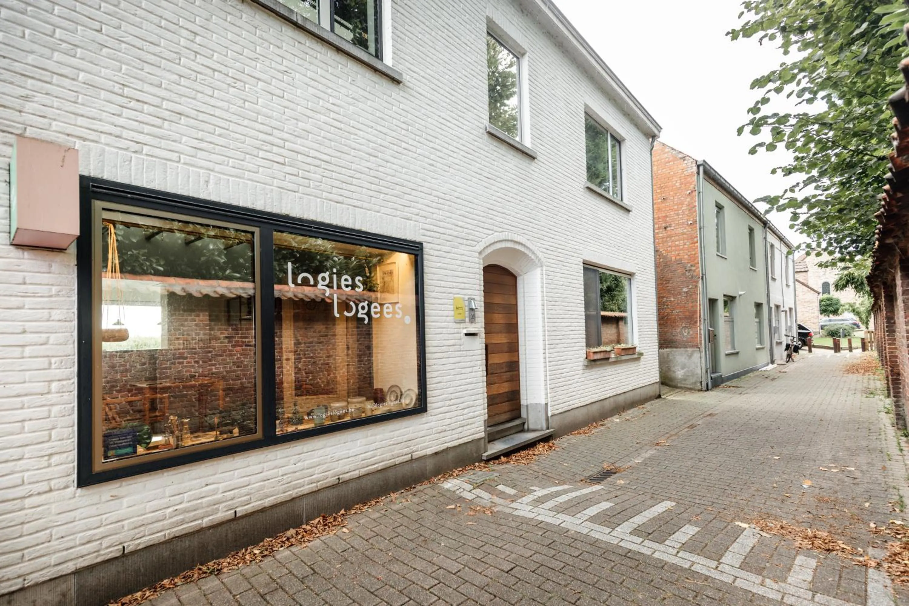 Property building in Logieslogees