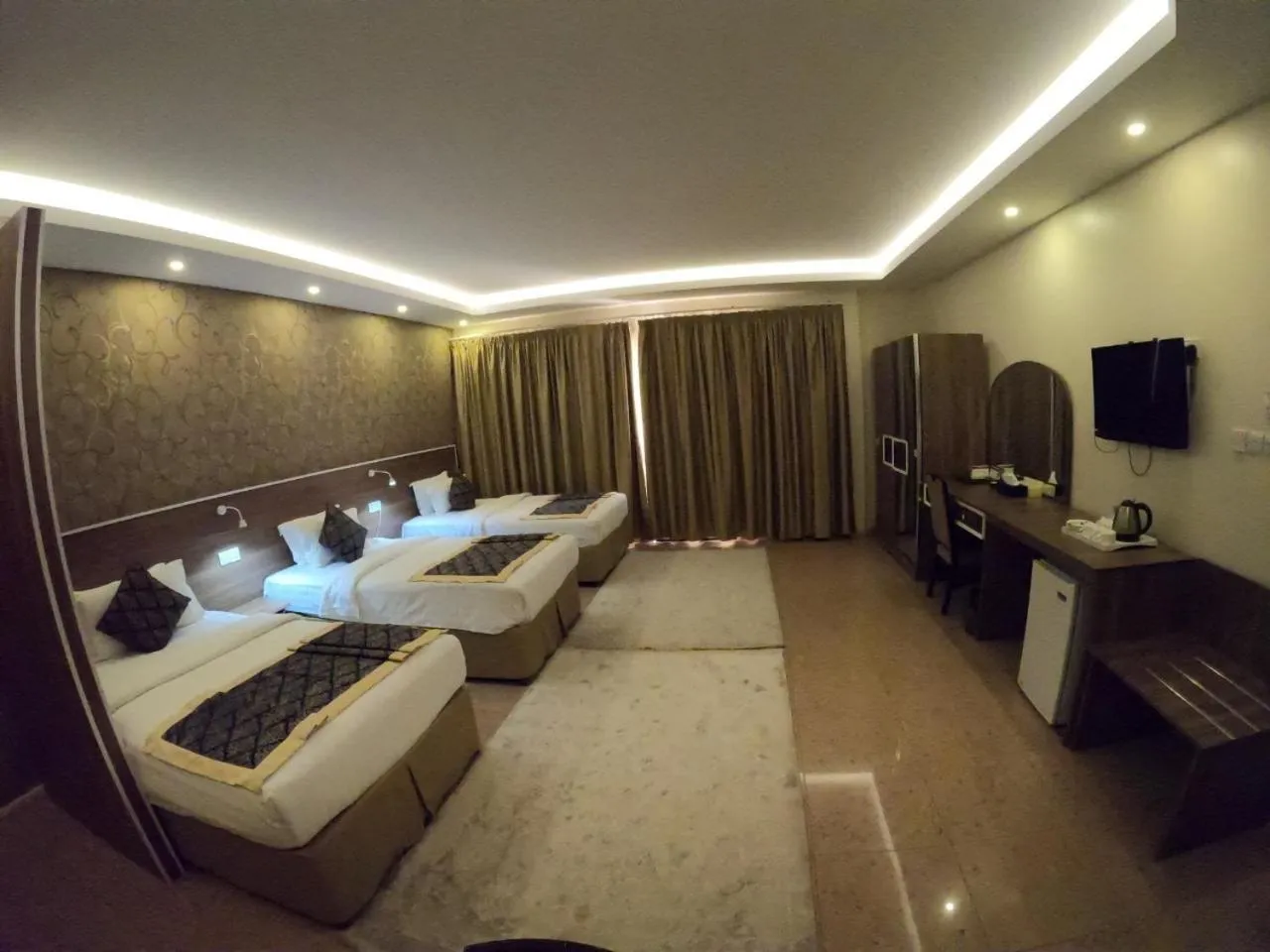 Bed in Al Diyar Hotel