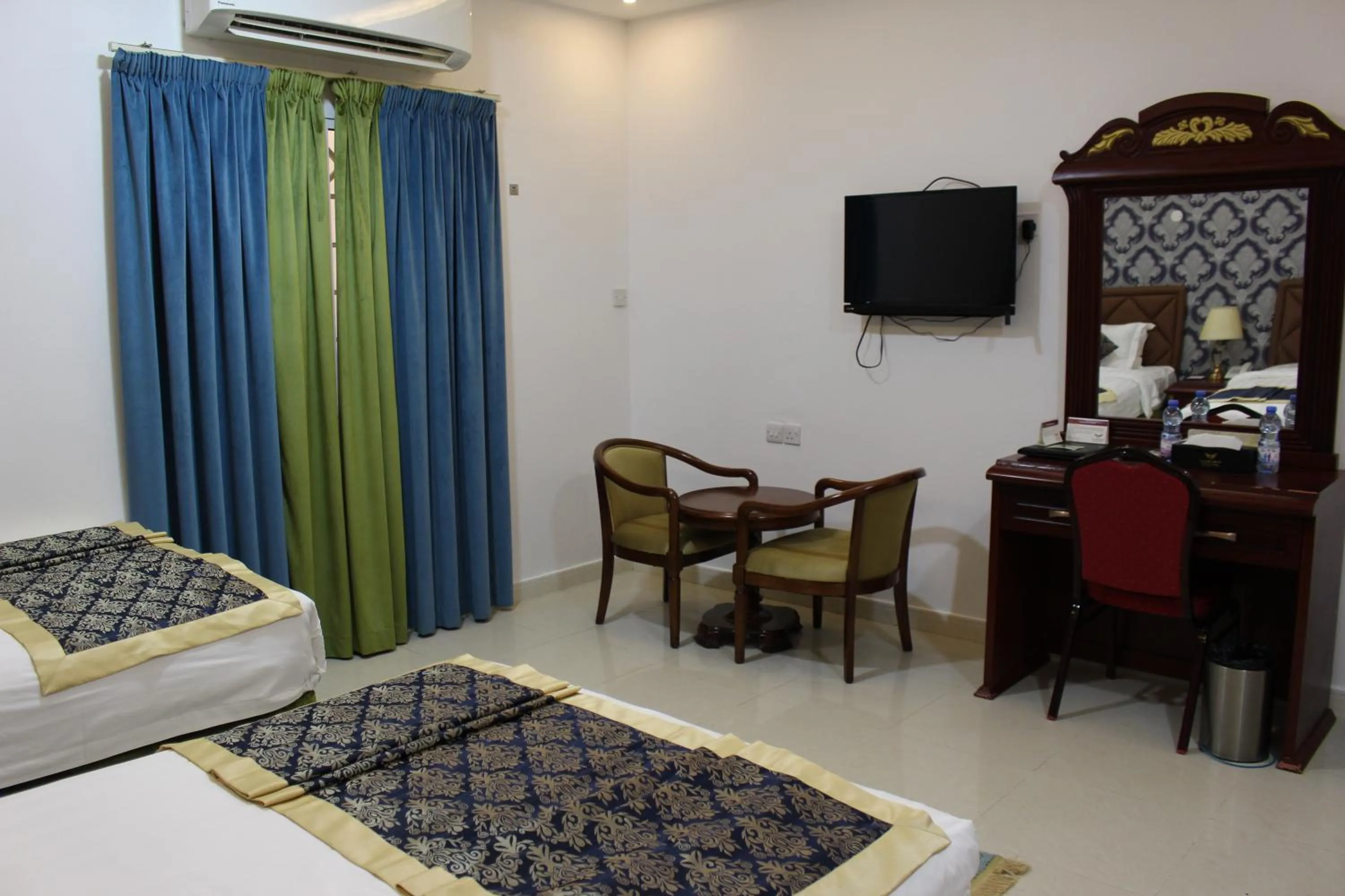 Bed in Al Diyar Hotel