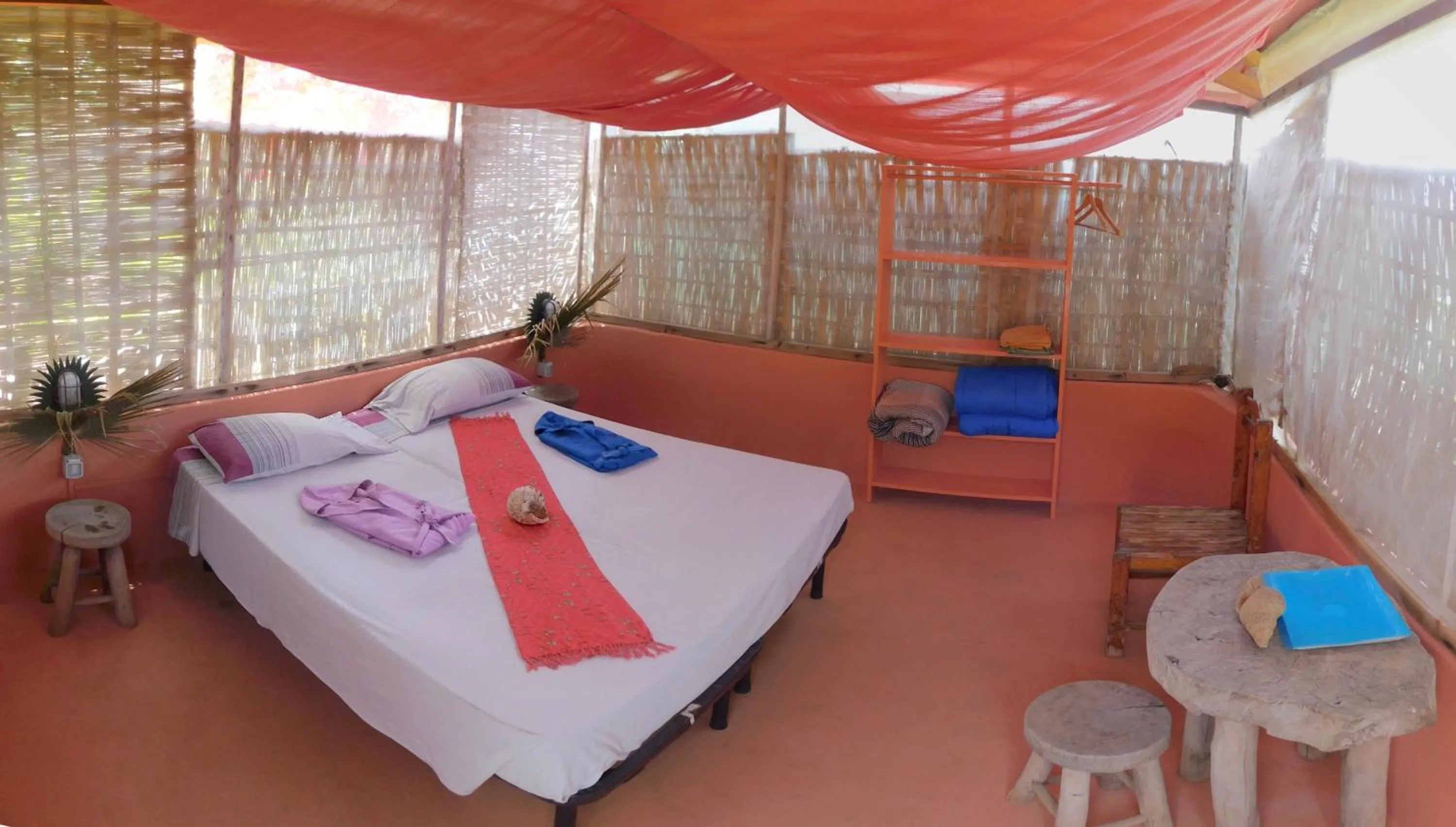 Bungalow with Garden View - single occupancy in Tortuga B&B