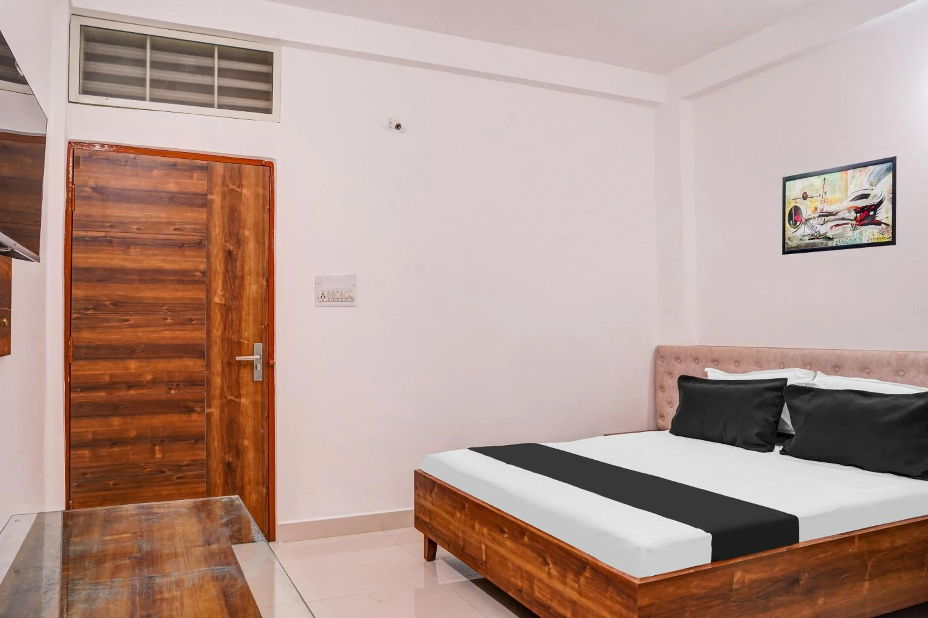 Super Hotel O Neelbad Guest House