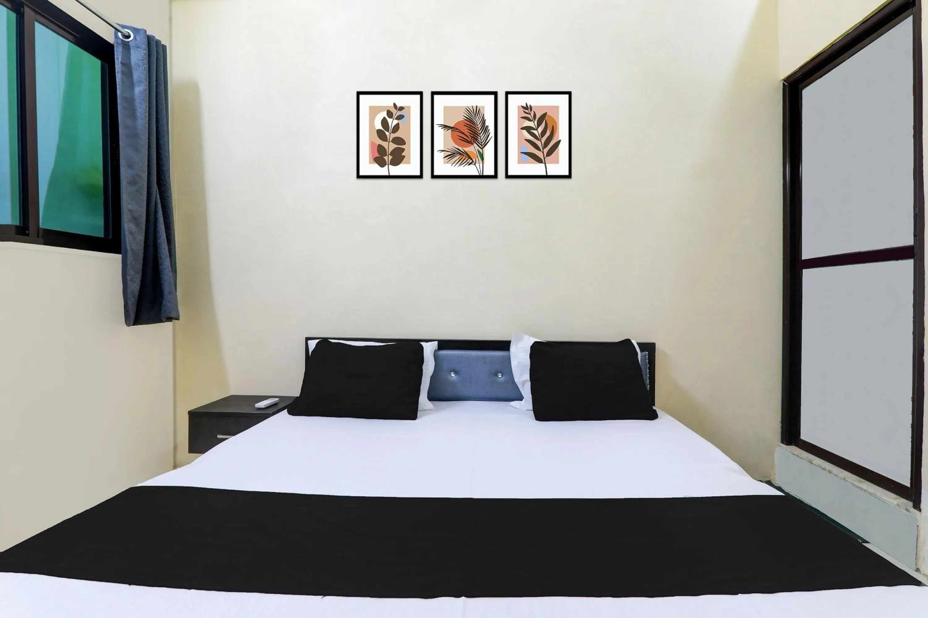 Bedroom, Bed in Hotel O SR Residency