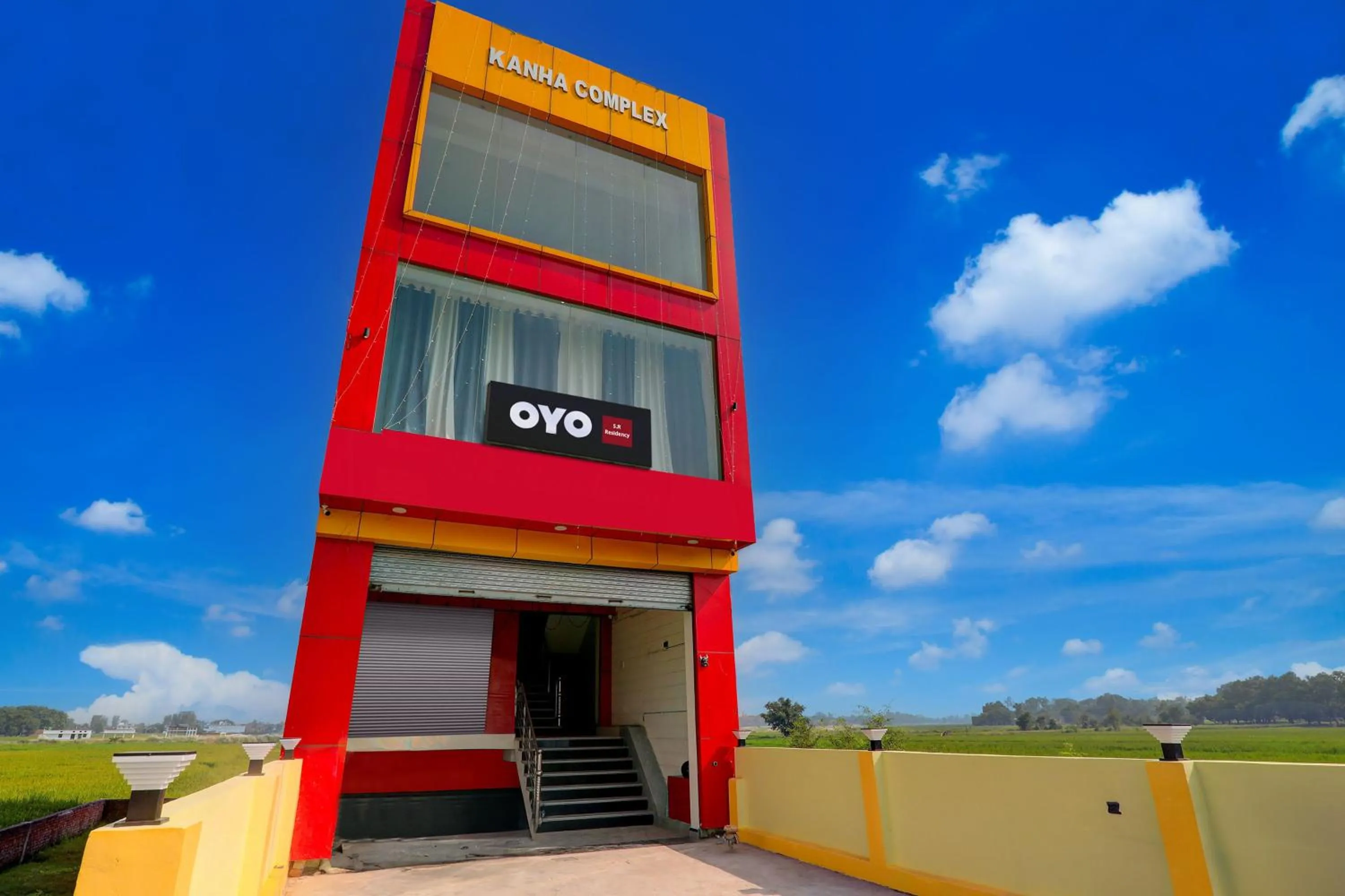 Facade/entrance in Hotel O SR Residency