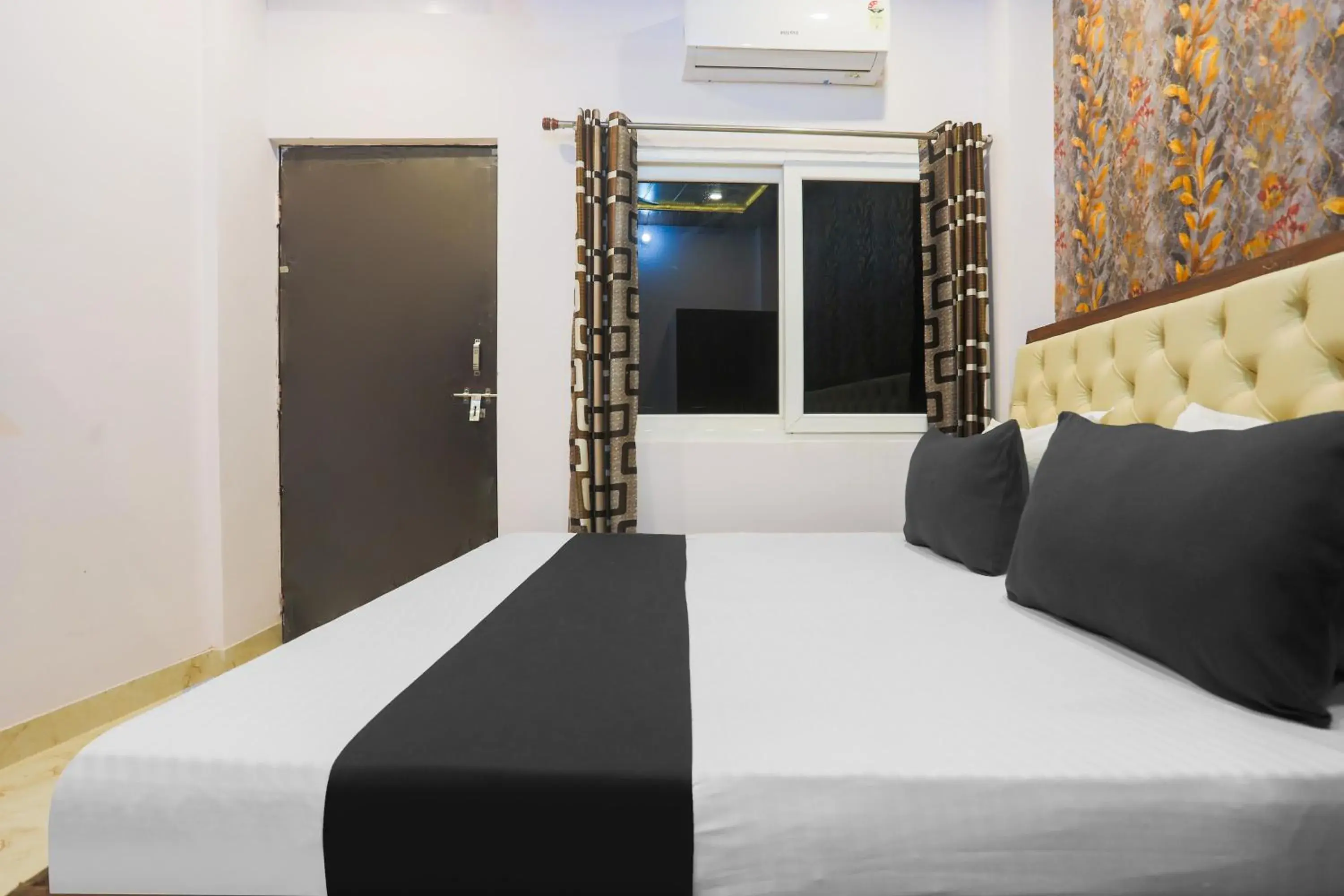 Classic Triple Room - single occupancy in Hotel O National Banaras in Classic Triple Room - single occupancy in Hotel O National Banaras in