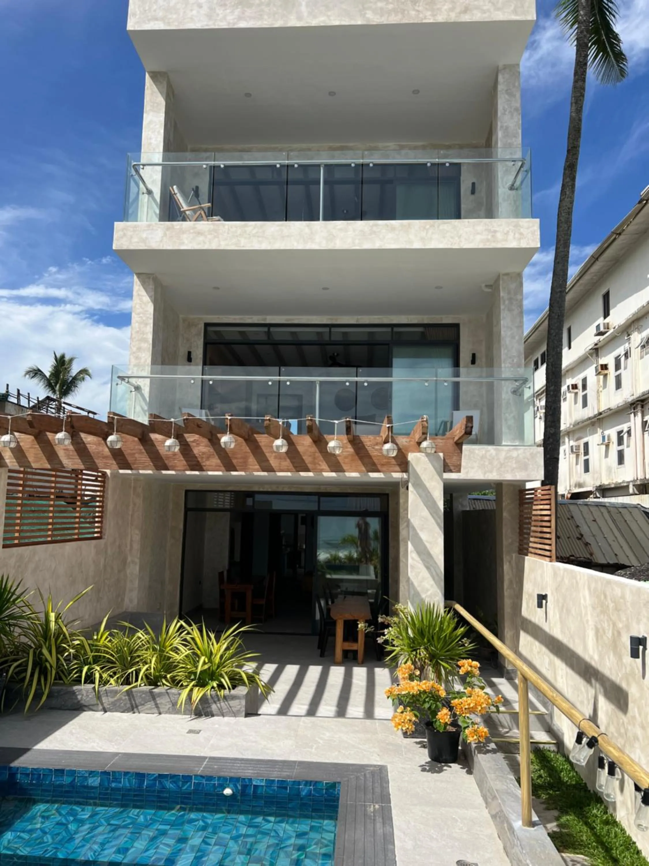 Property building in Corazon De Baler