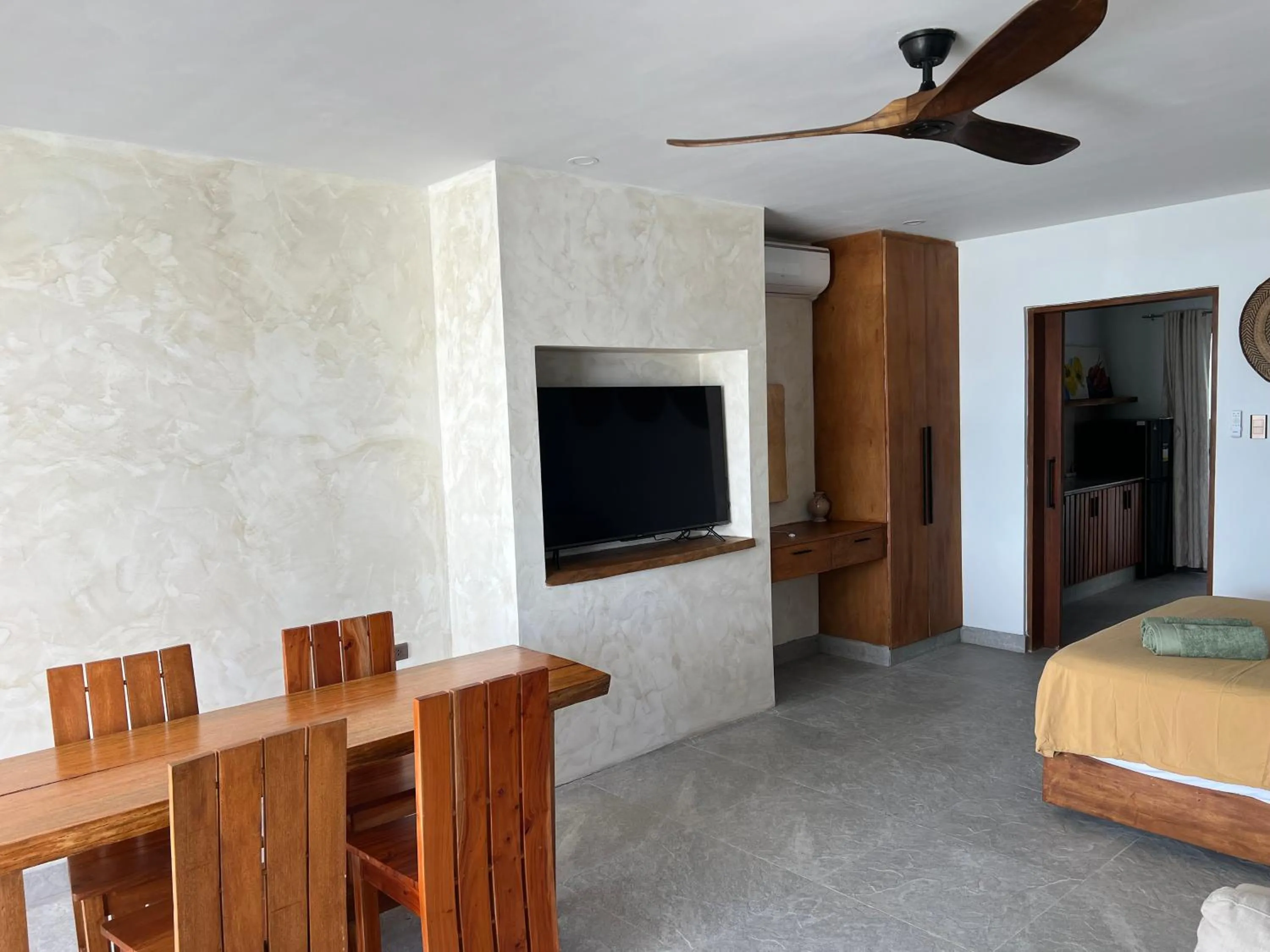 Bedroom, Bed in Corazon De Baler